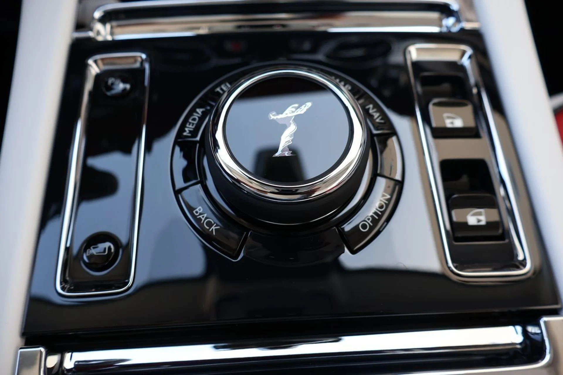 mph025_3780530651_26_430f799e0d