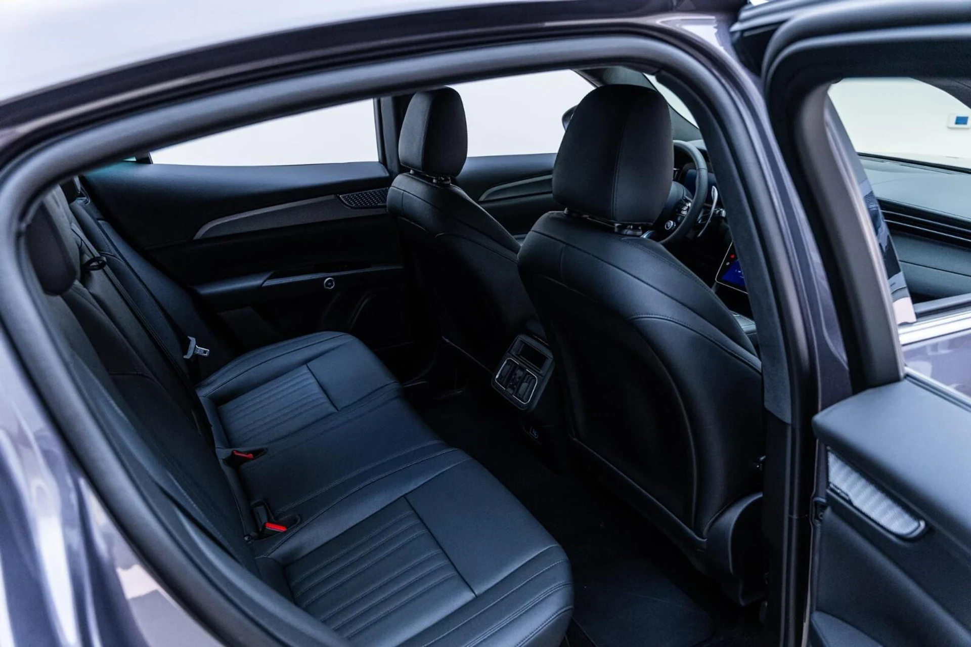 mph025_3782211763_Used_2024_Maserati_Grecale_GT_1761369420_ef2c69cfdb