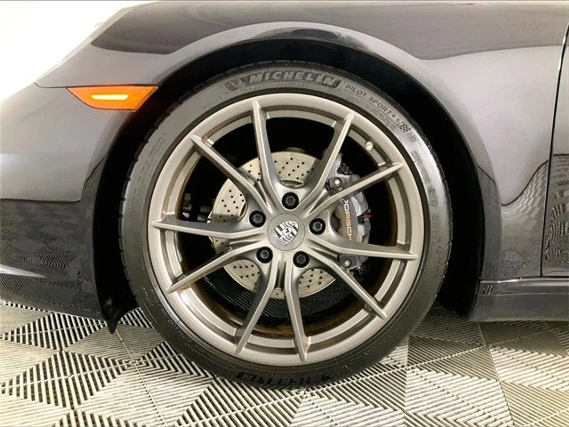 mph025_3787468182_f89cddd13119104595843e35d3ee9124_47e725c358