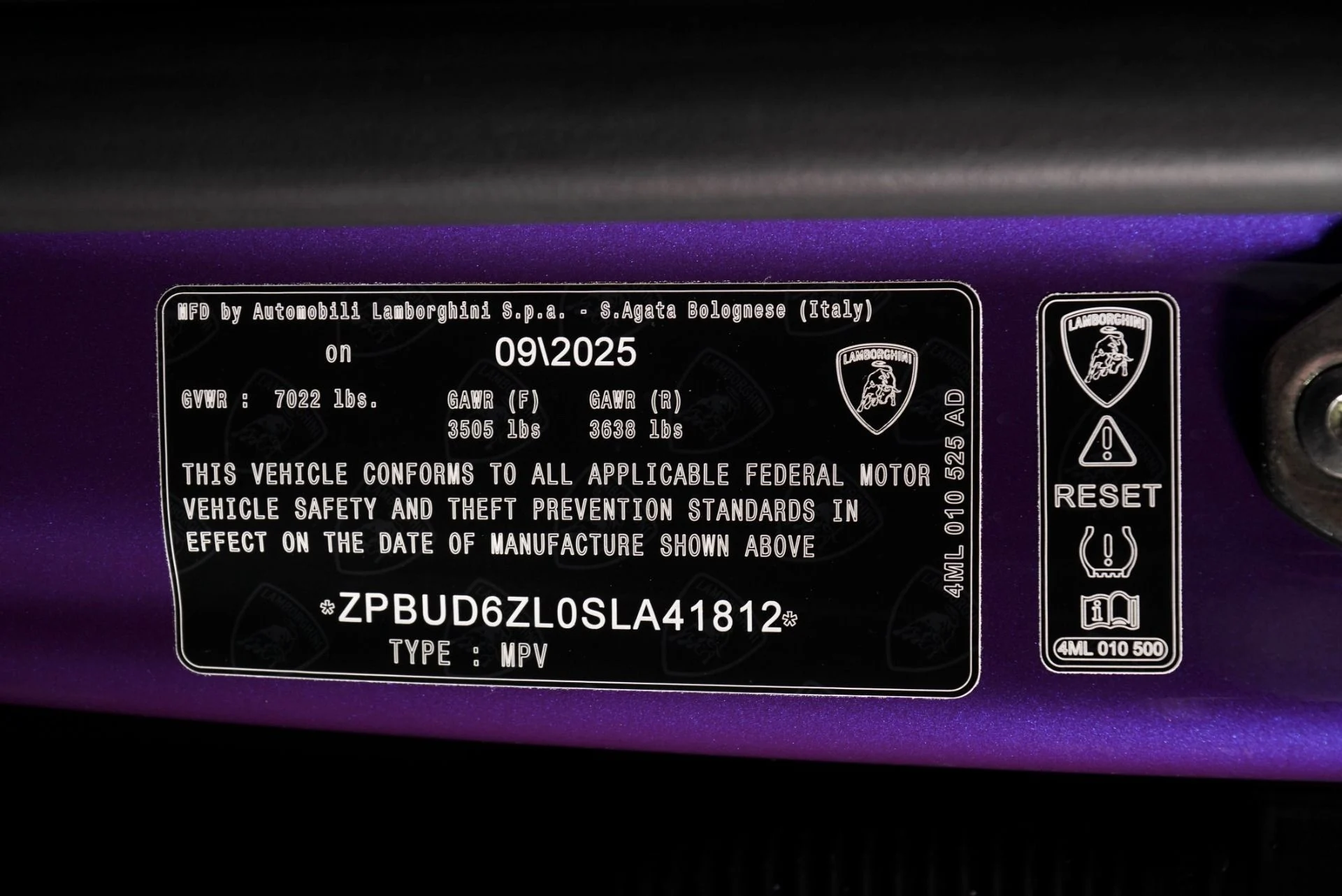 mph025_3789206835_New_2025_Lamborghini_Urus_SE_1772563707_d535c907b9