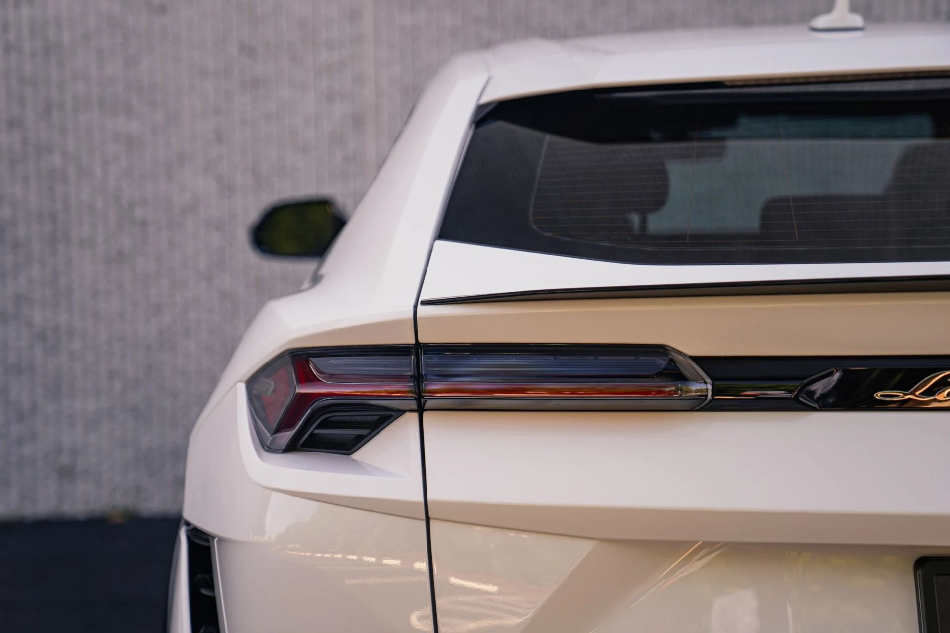 mph025_3789860672_Used_2024_Lamborghini_Urus_S_HUGE_295296_Original_MSRP_Low_Mile_1787089890_565ef4d447