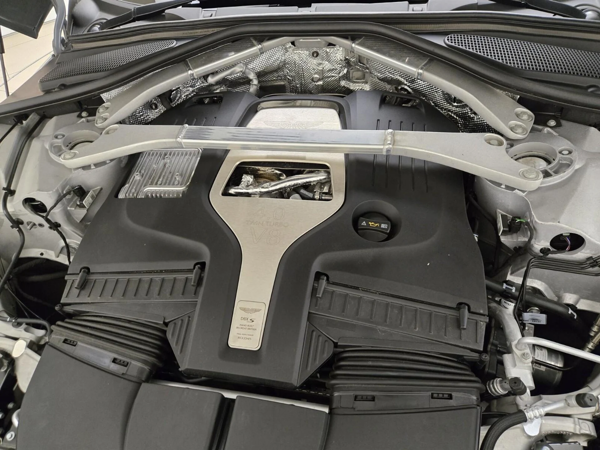 mph025_3791971723_New_2026_Aston_Martin_DBX_S_1782364684_724d9c7cd1