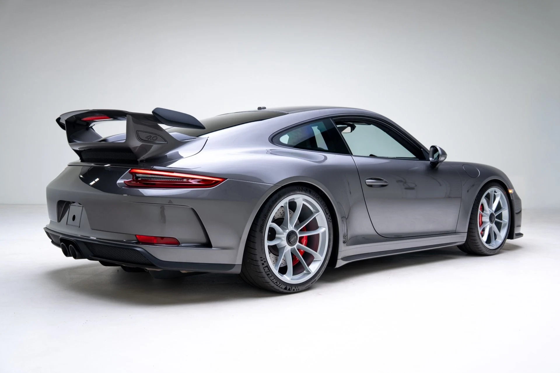 mph025_3795654200_Used_2018_Porsche_911_GT_3_1768868470_b18650e256