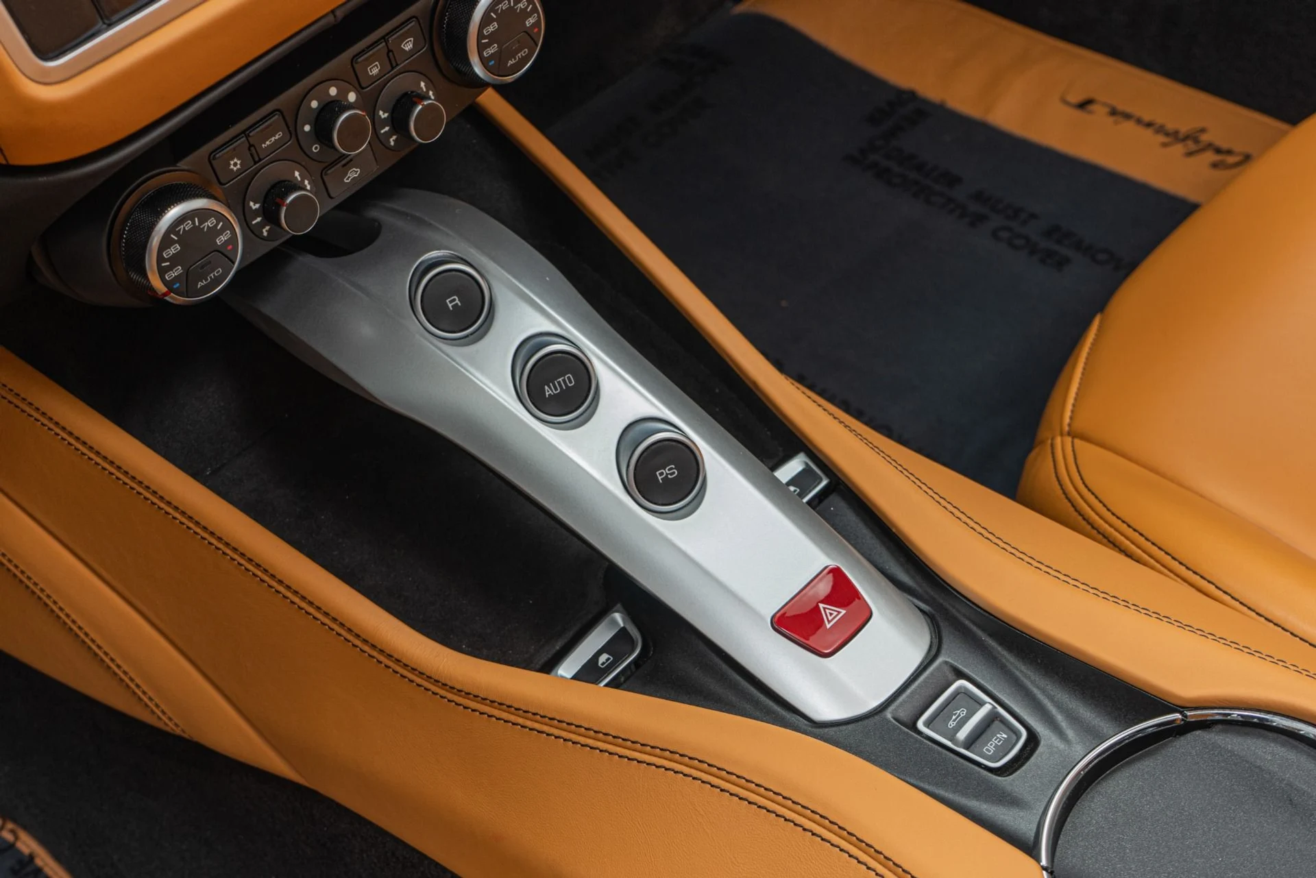 mph025_3808433237_Used_2016_Ferrari_California_T_Diamond_Turned_Wheels_Carbon_Leather_Steering_Wheel_w_LE_Ds_1775075776_5b4a0afe7d