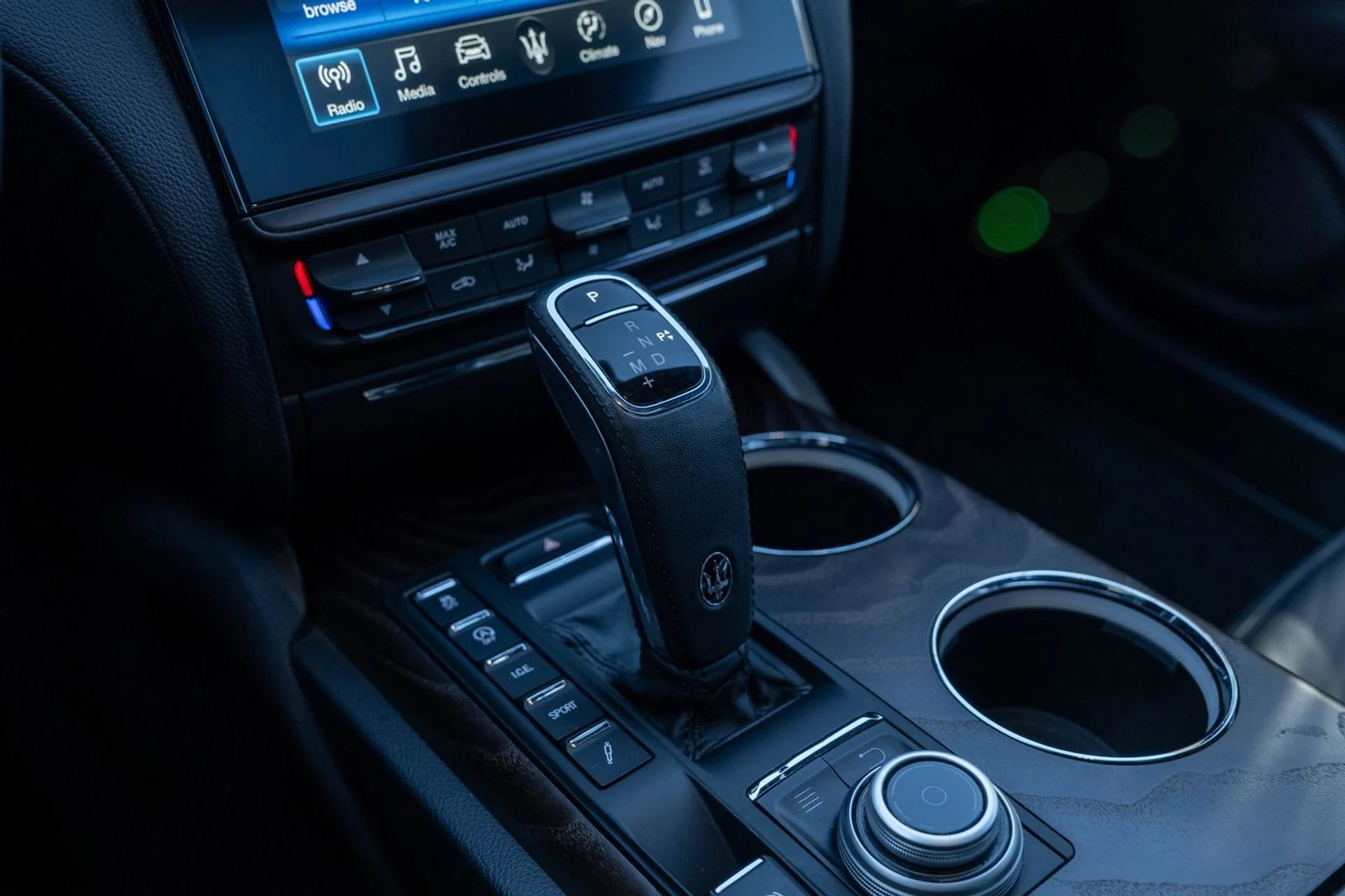 mph025_3809643158_c18e8ea3b72541aeb3db0281b4f85ead_cd5b740499