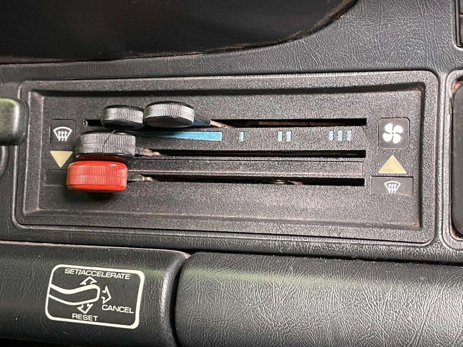 mph025_380988752_6zw_Ls_L_Zj_Lrdlt3ig_8kzx_VM_Xt_RY_103704ded7