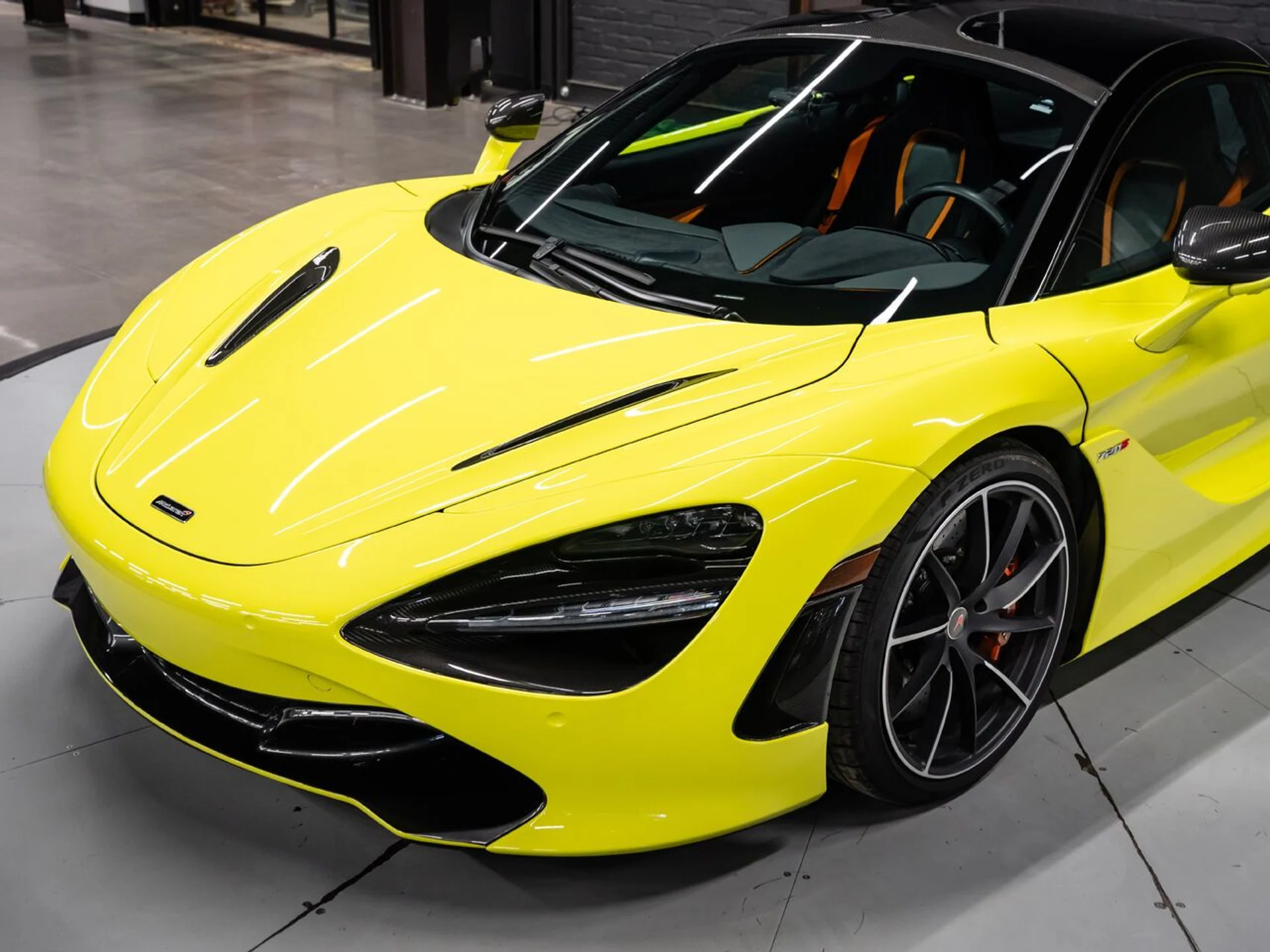mph025_3812652645_mclaren_720s_2018_9f4191b528