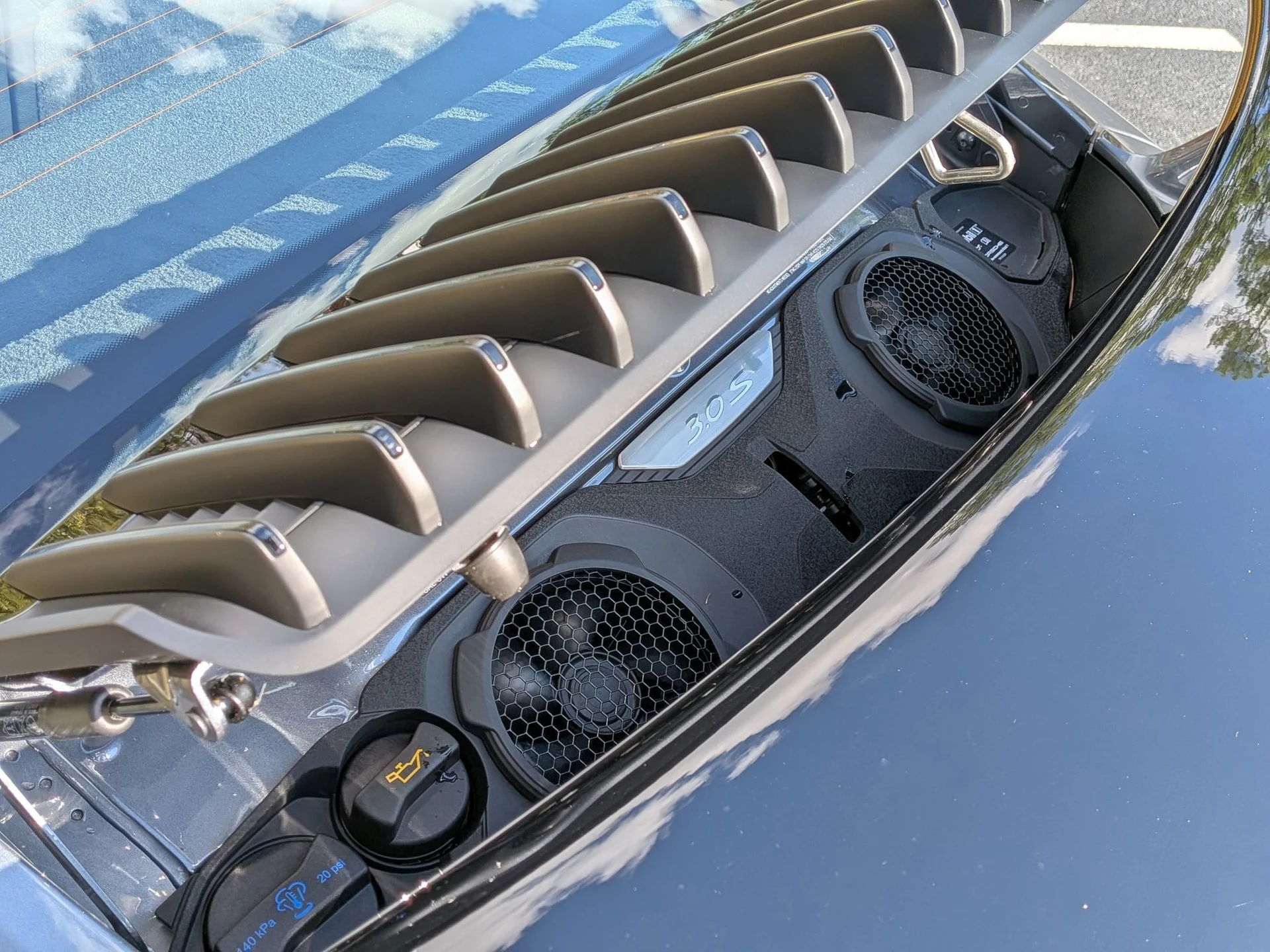 mph025_3819455104_c94104dd2a81ff9f43d38c107dfb4c0cx_7b382b57ec