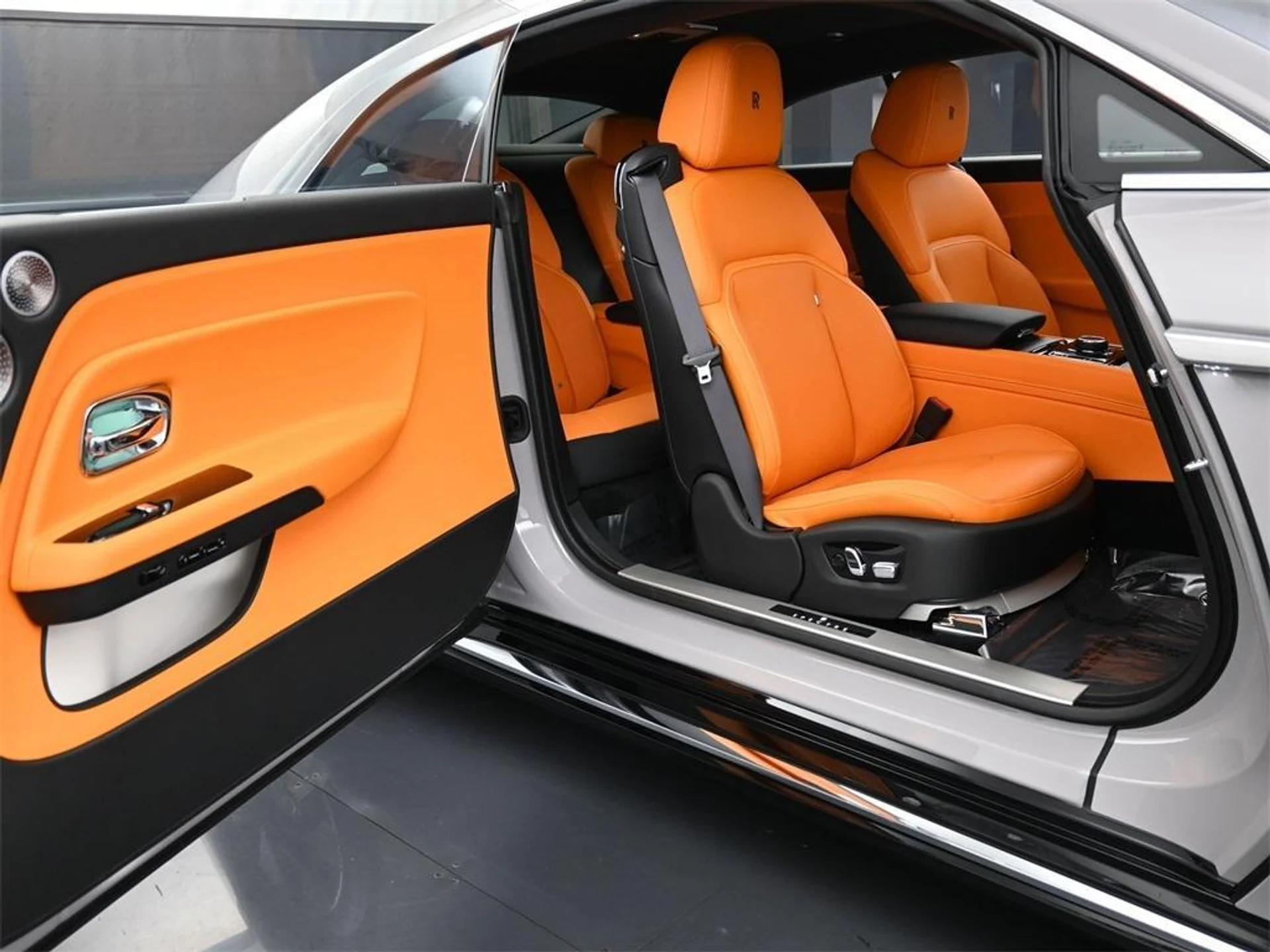 mph025_3821239243_V_Qbnt_GYK_6oy9_Bxtm_RW_Wjuz_AAIU_a680df03cb