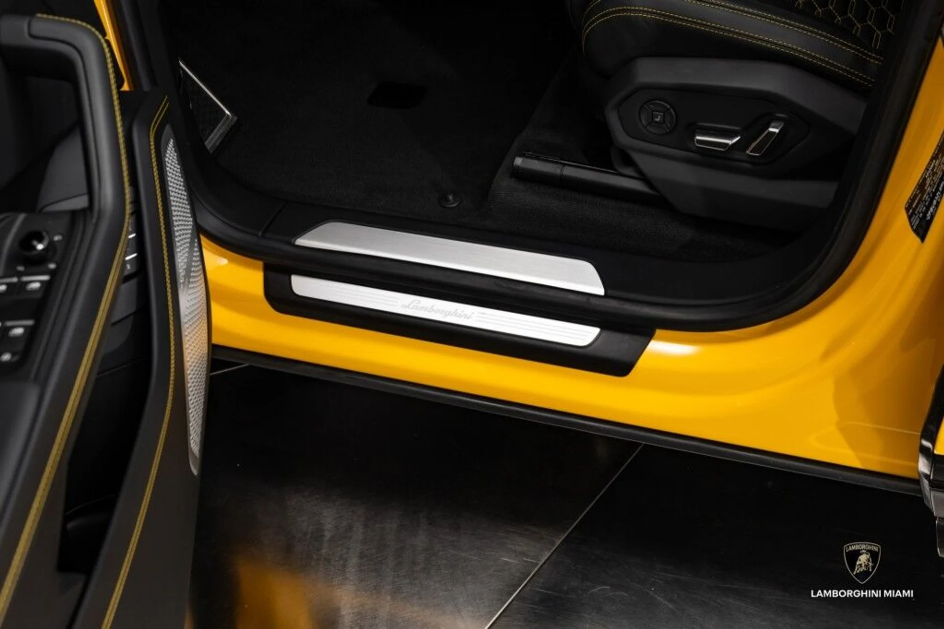 mph025_3832262297_b7f9f648308bb4c5cea009c0547a744b_f2c0a076f6