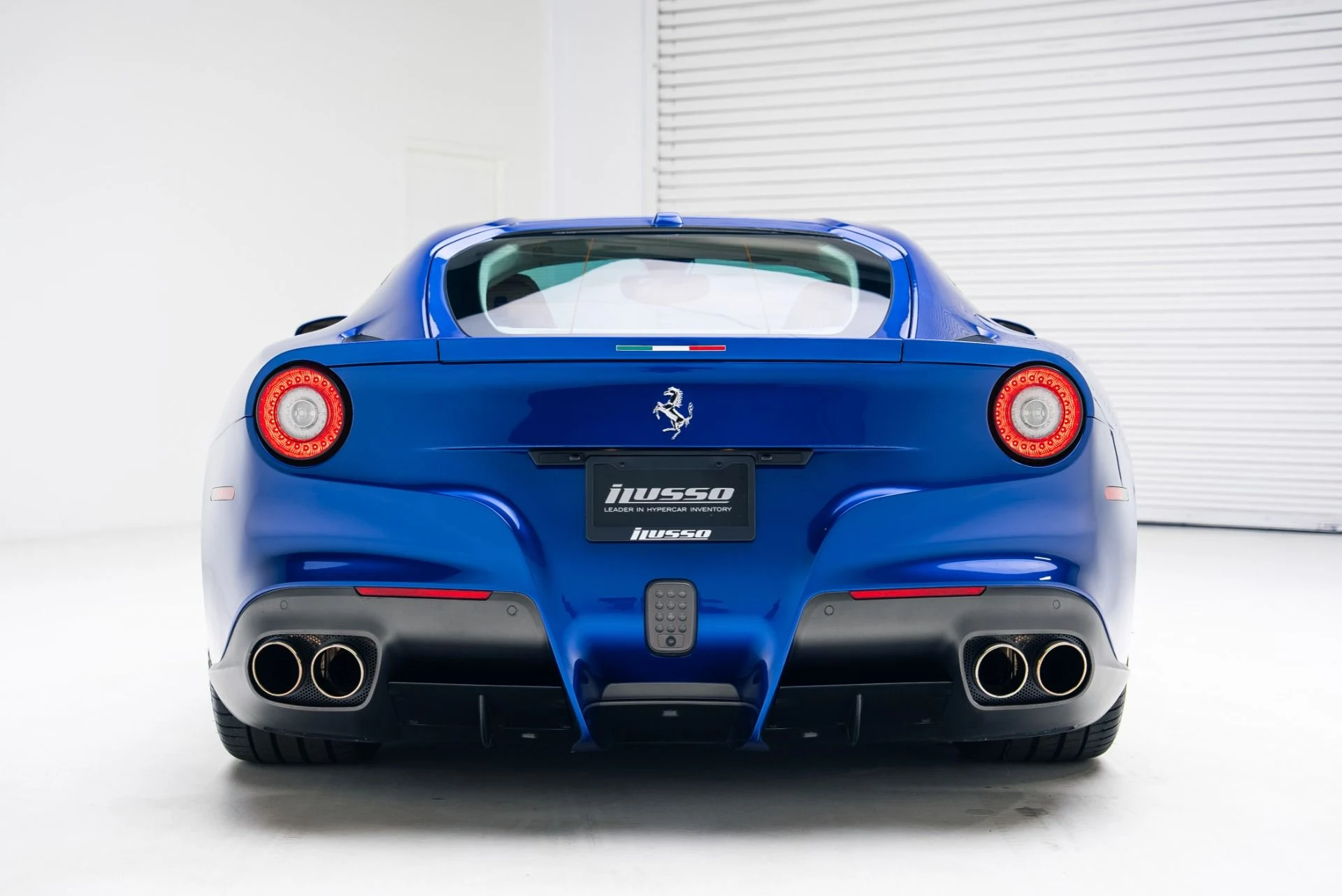 mph025_3834517856_Used_2016_Ferrari_F12berlinetta_1767213566_eda4acd500