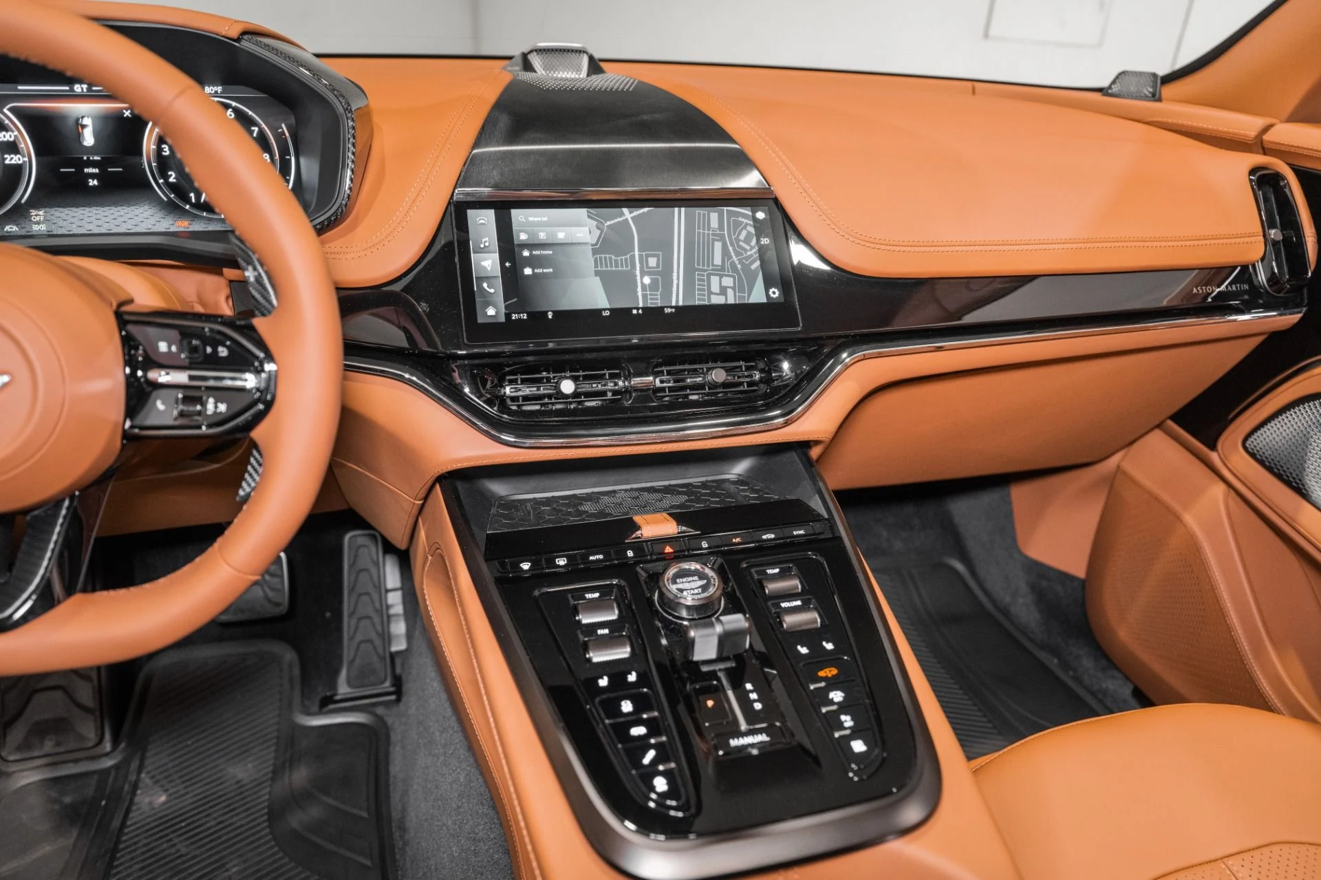 mph025_38360435_New_2026_Aston_Martin_DBX_S_1780937216_e1938efa4f