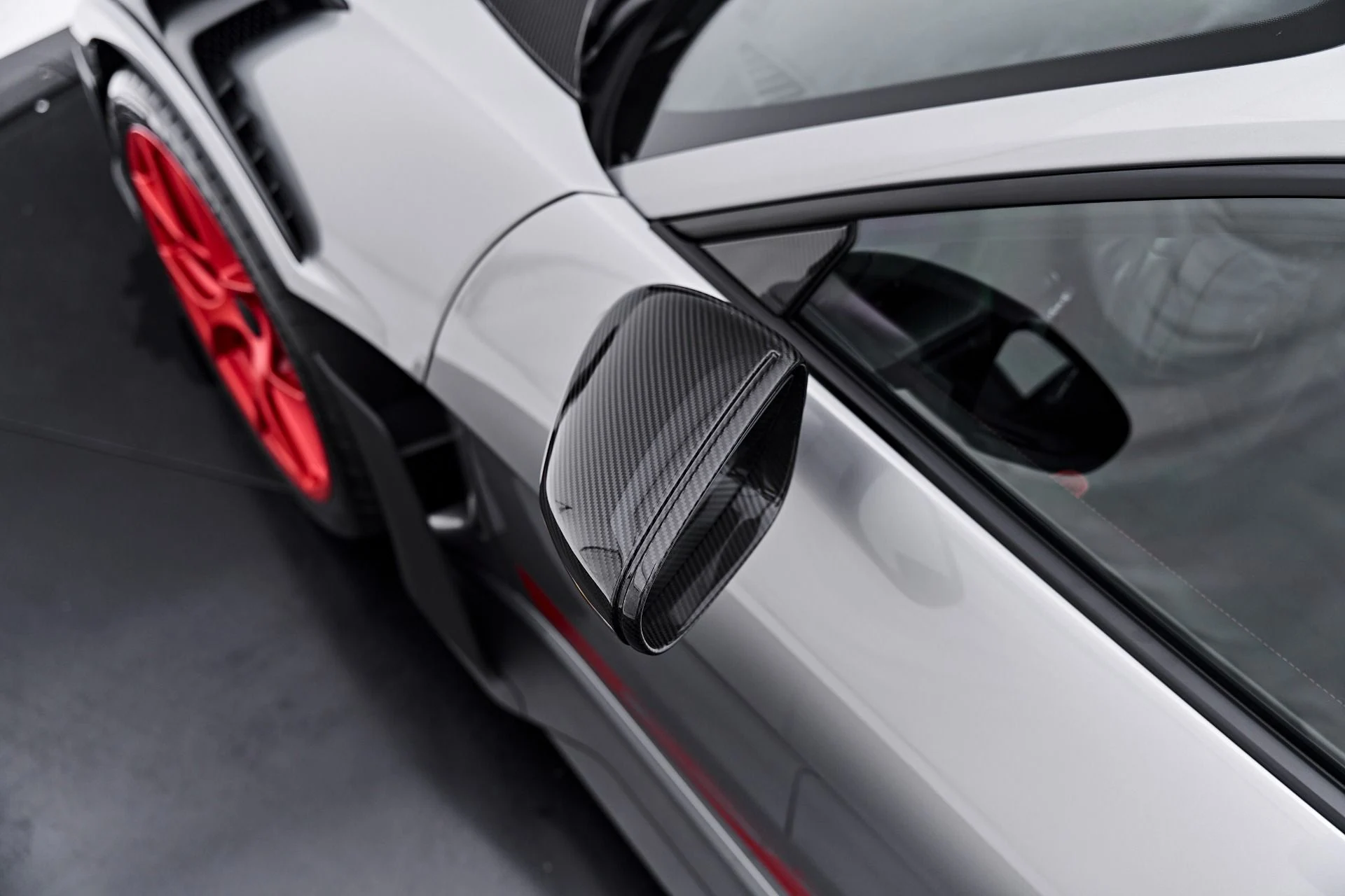 mph025_3836617572_Used_2024_Porsche_911_GT_3_RS_1790637177_3a64012d39