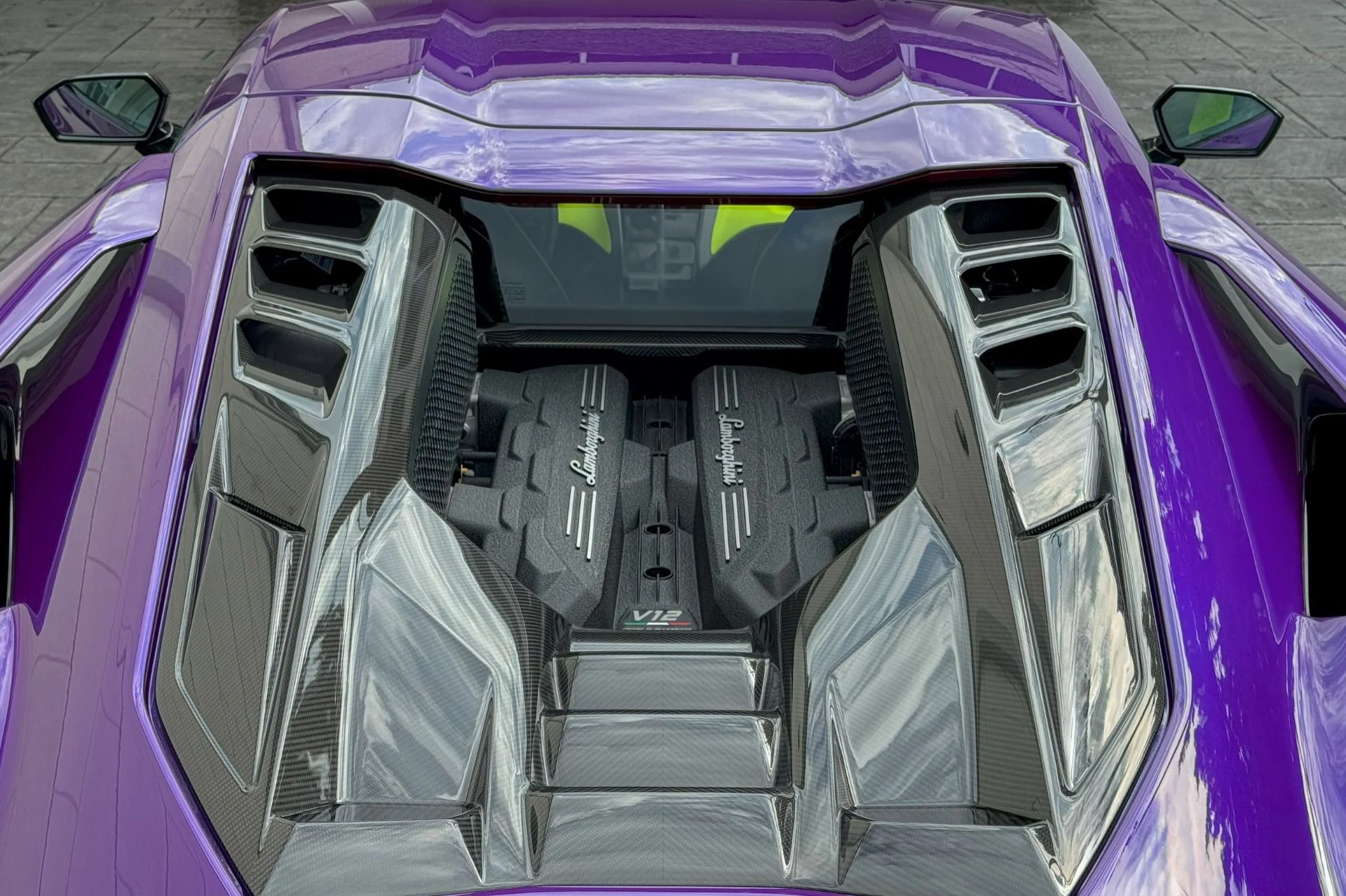 mph025_3836857909_Used_2024_Lamborghini_Revuelto_1741338657_44aca8a5e2