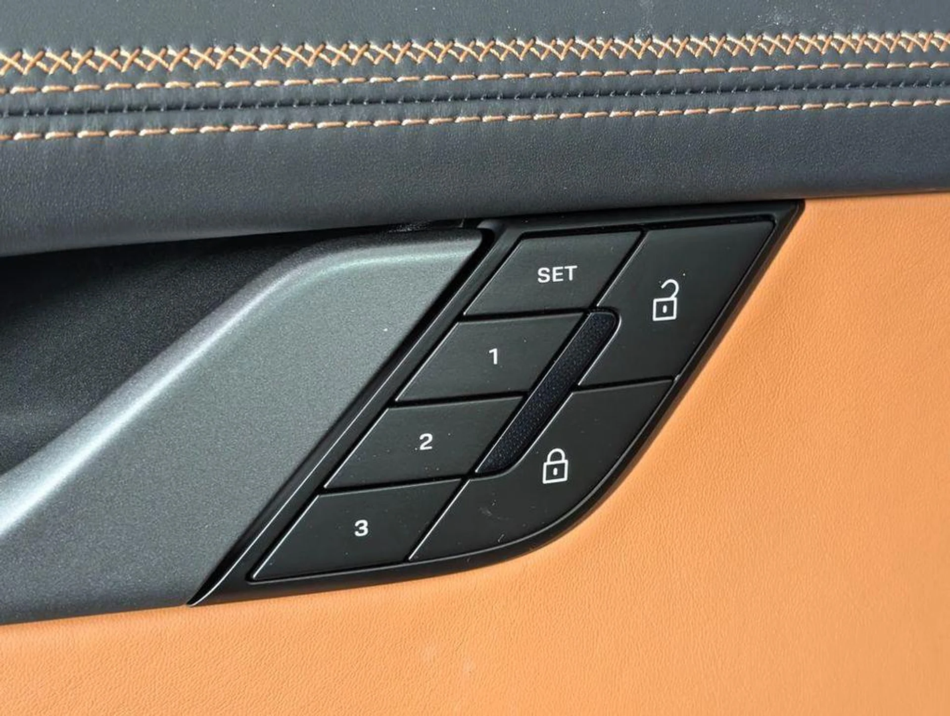 mph025_3838905808_kp1_X_Gu_F9_Qqd_Co78vbr_Avb_Quu5_GY_c4e5d52093