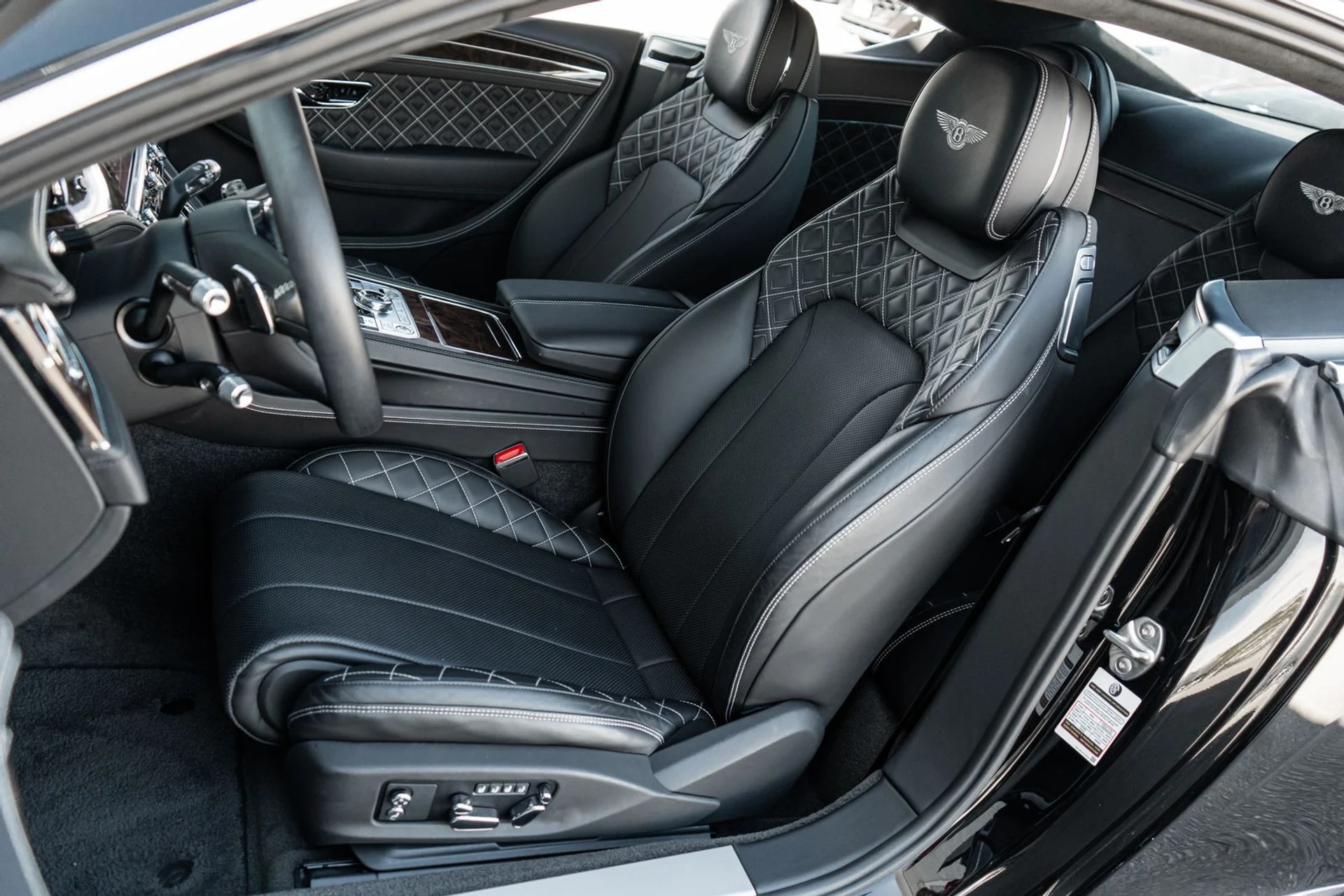 mph025_384175140_bc26e932_29d4_42d2_a699_e65f68b89bfa_c306260f8e