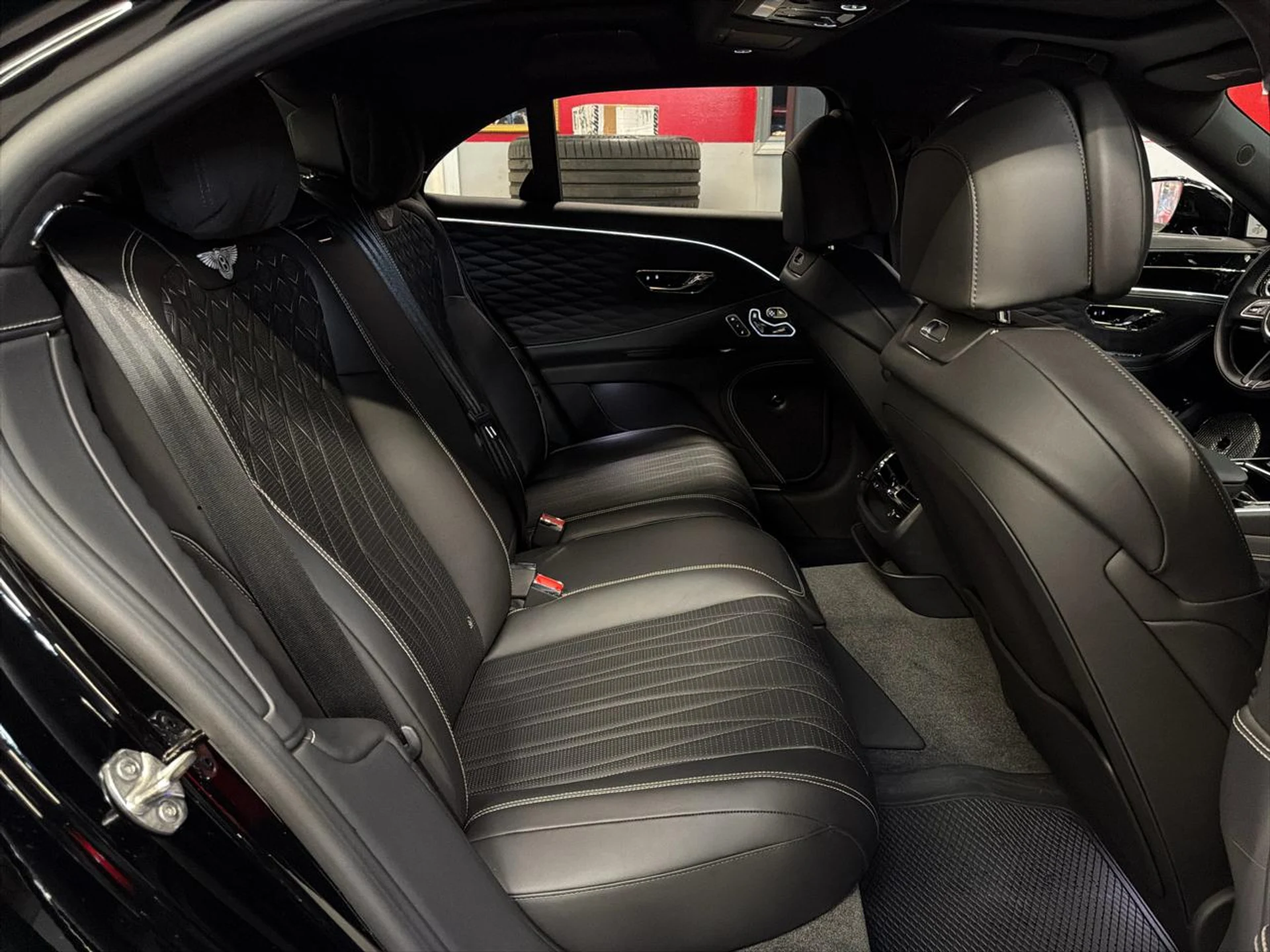 mph025_3843325181_639098659331994800_050026880a