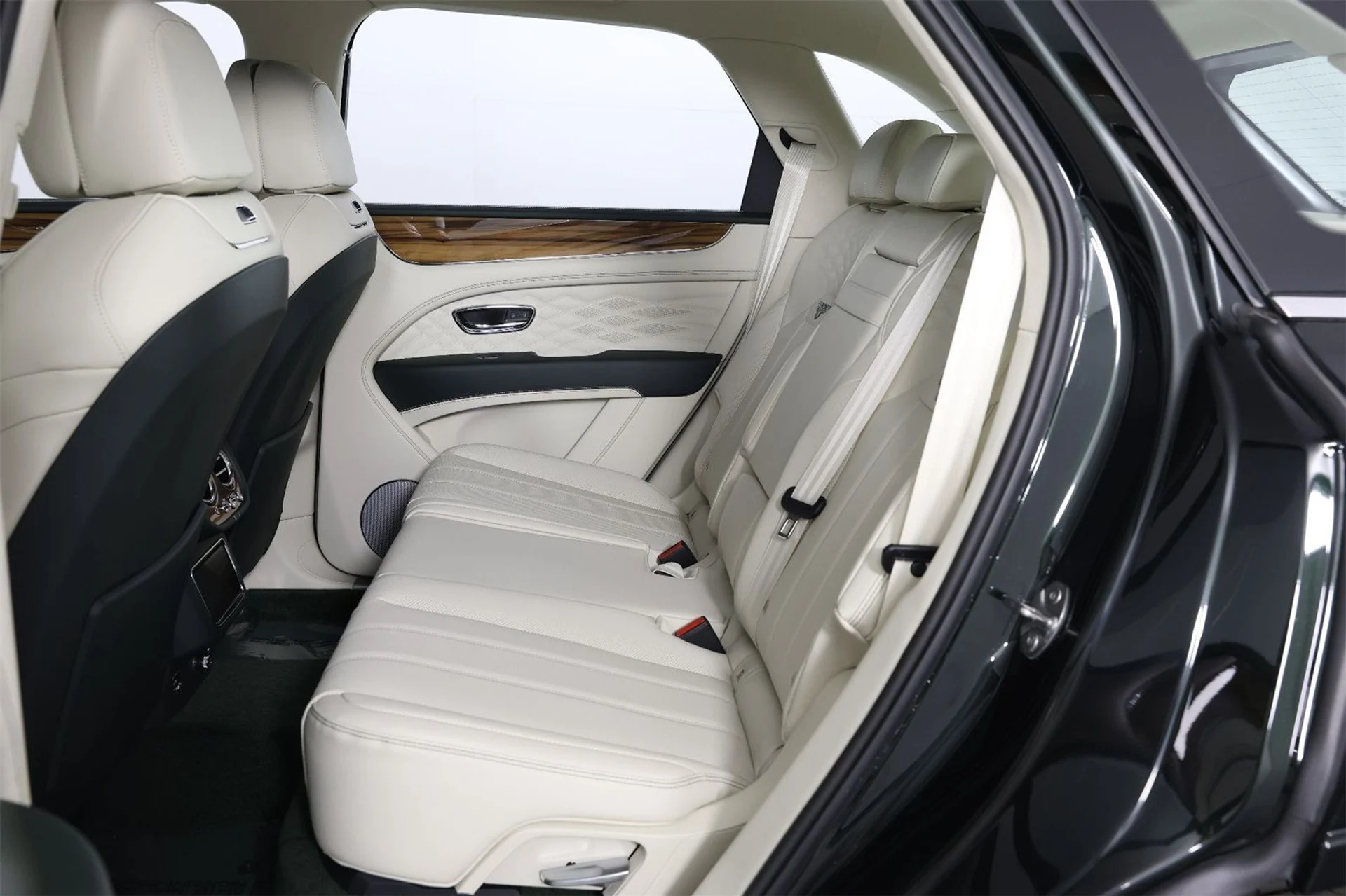 mph025_3847299420_e997e3e383749ebc06ae5146844adcc6_9782b67aa2