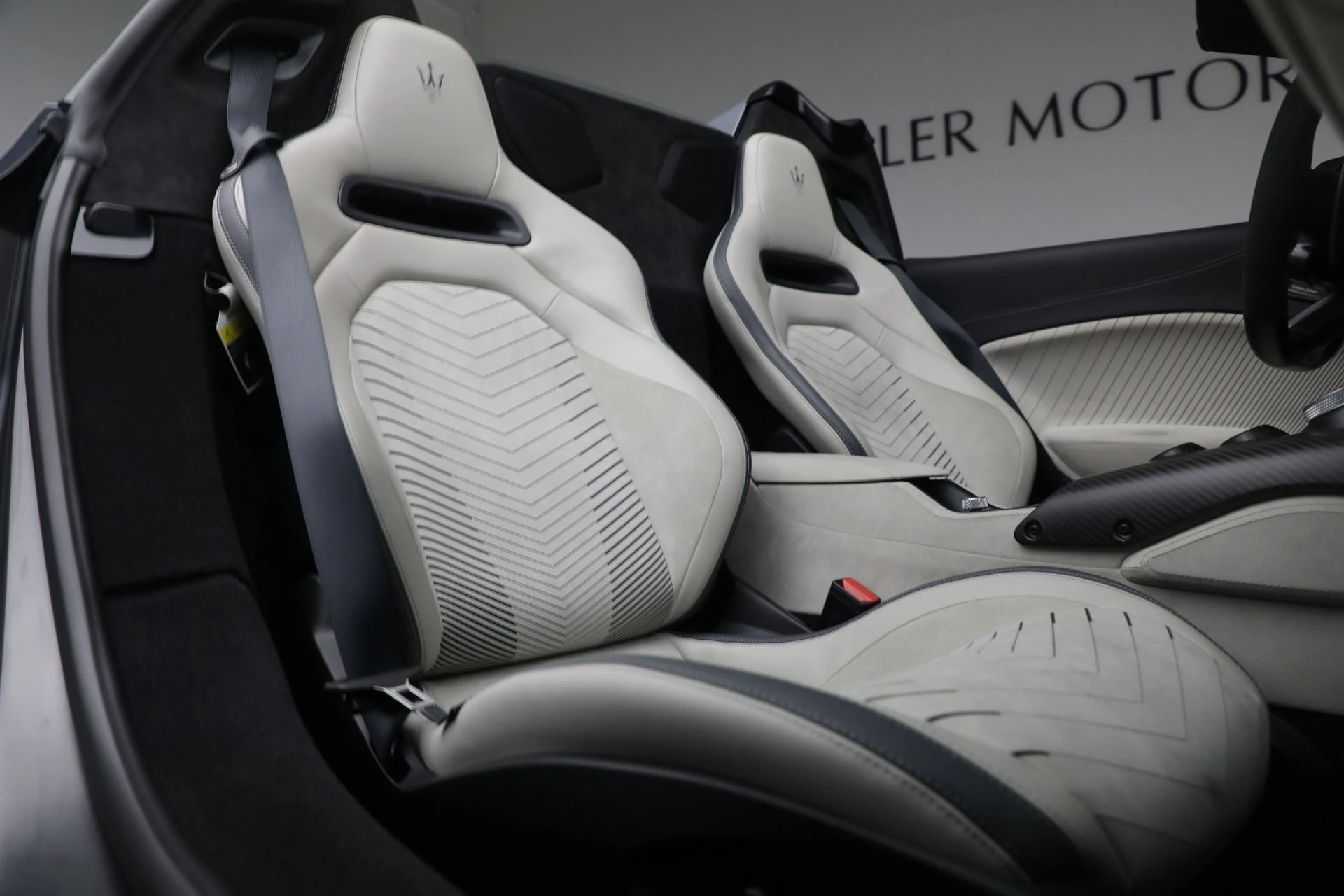 mph025_3854647400_Used_2023_Maserati_MC_20_Cielo_1d72fe2467