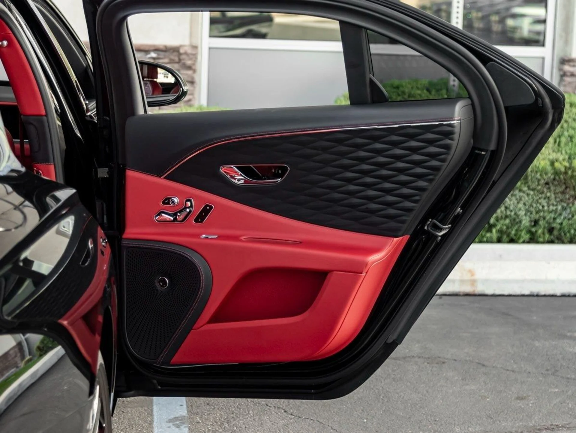 mph025_3855827114_26_a2e263fad2