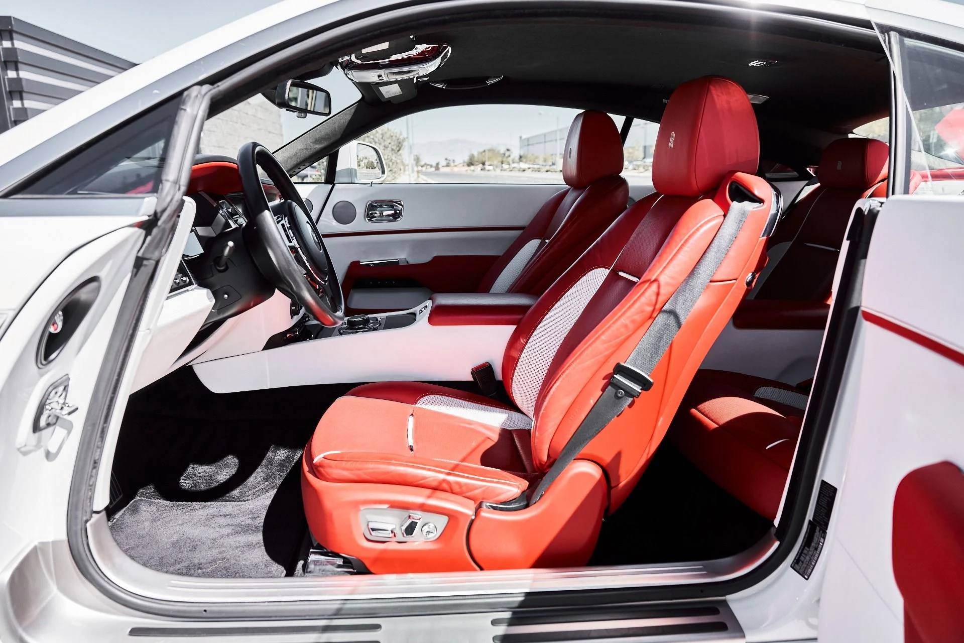 mph025_3868562120_Used_2020_Rolls_Royce_Wraith_Base_1775285159_91e228d592