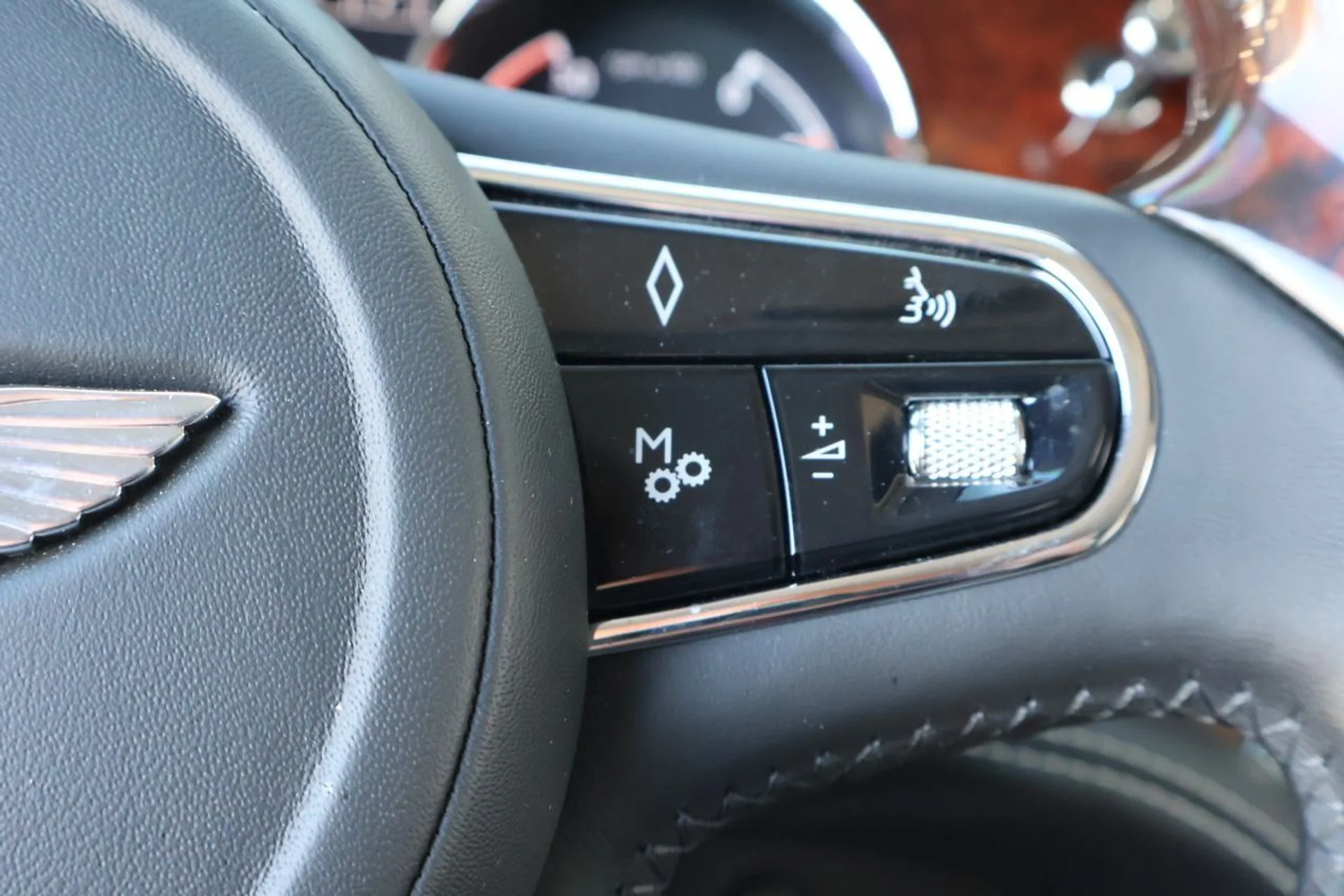 mph025_3881699637_26_6b234d93b3