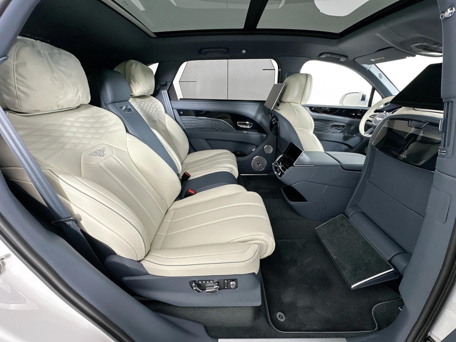 mph025_3884924413_26_73f74a76c2