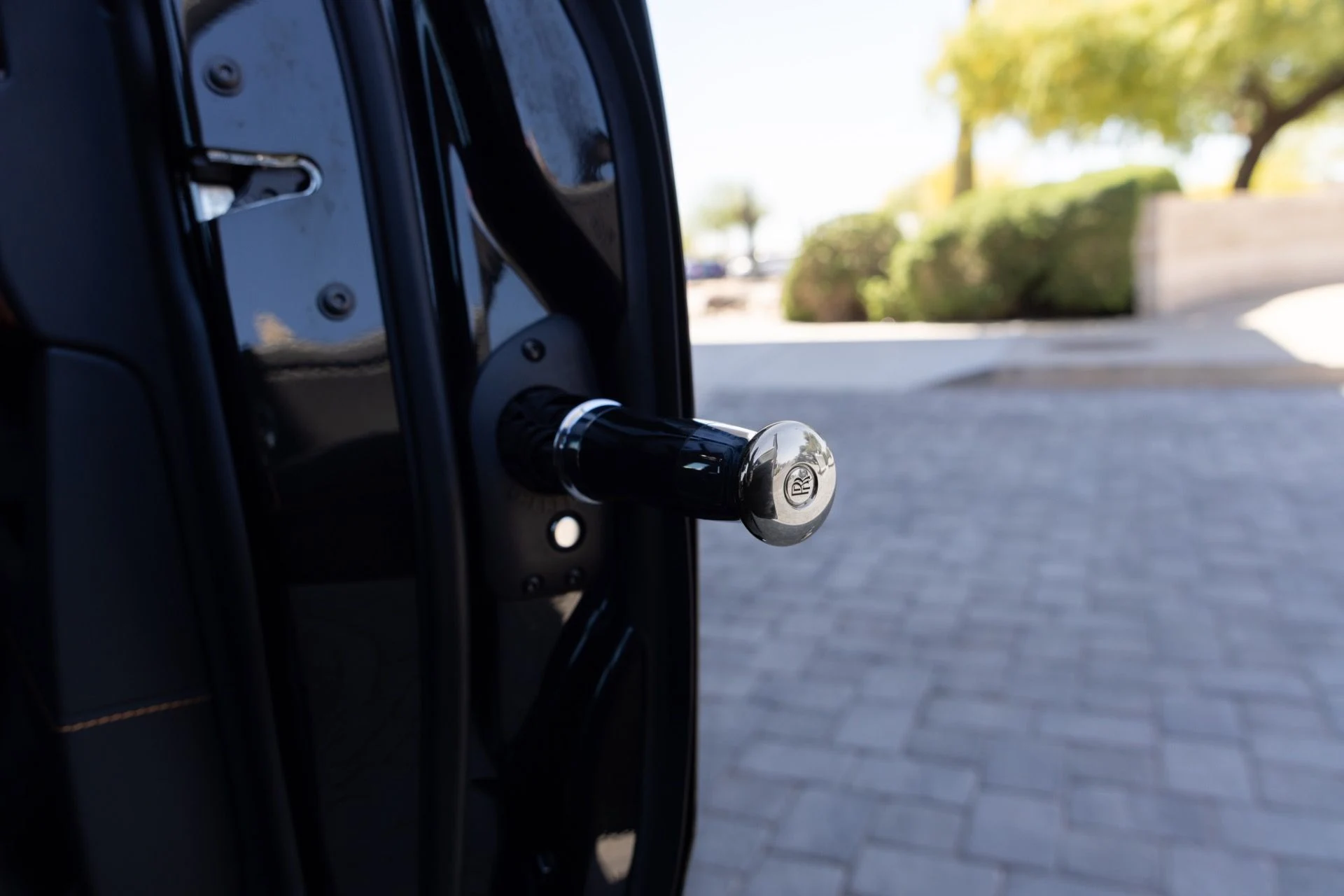 mph025_3886093827_Used_2021_Rolls_Royce_Cullinan_1774297263_1e8dc39fce