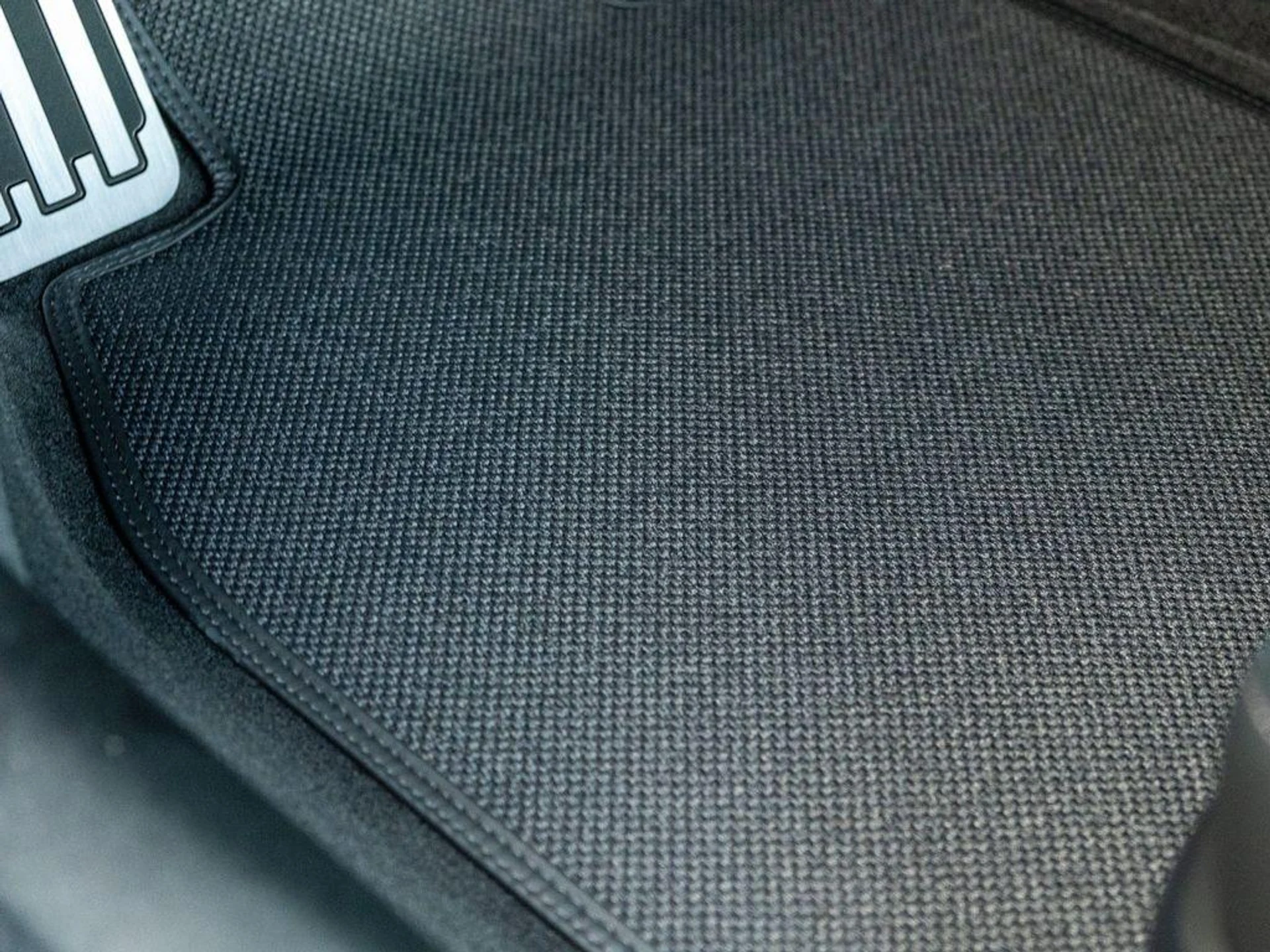 mph025_3892623648_Ysnioi_P_Ox6_Q_Peu_Pc3ayw_FQU_Ir_Ak_1026630d82