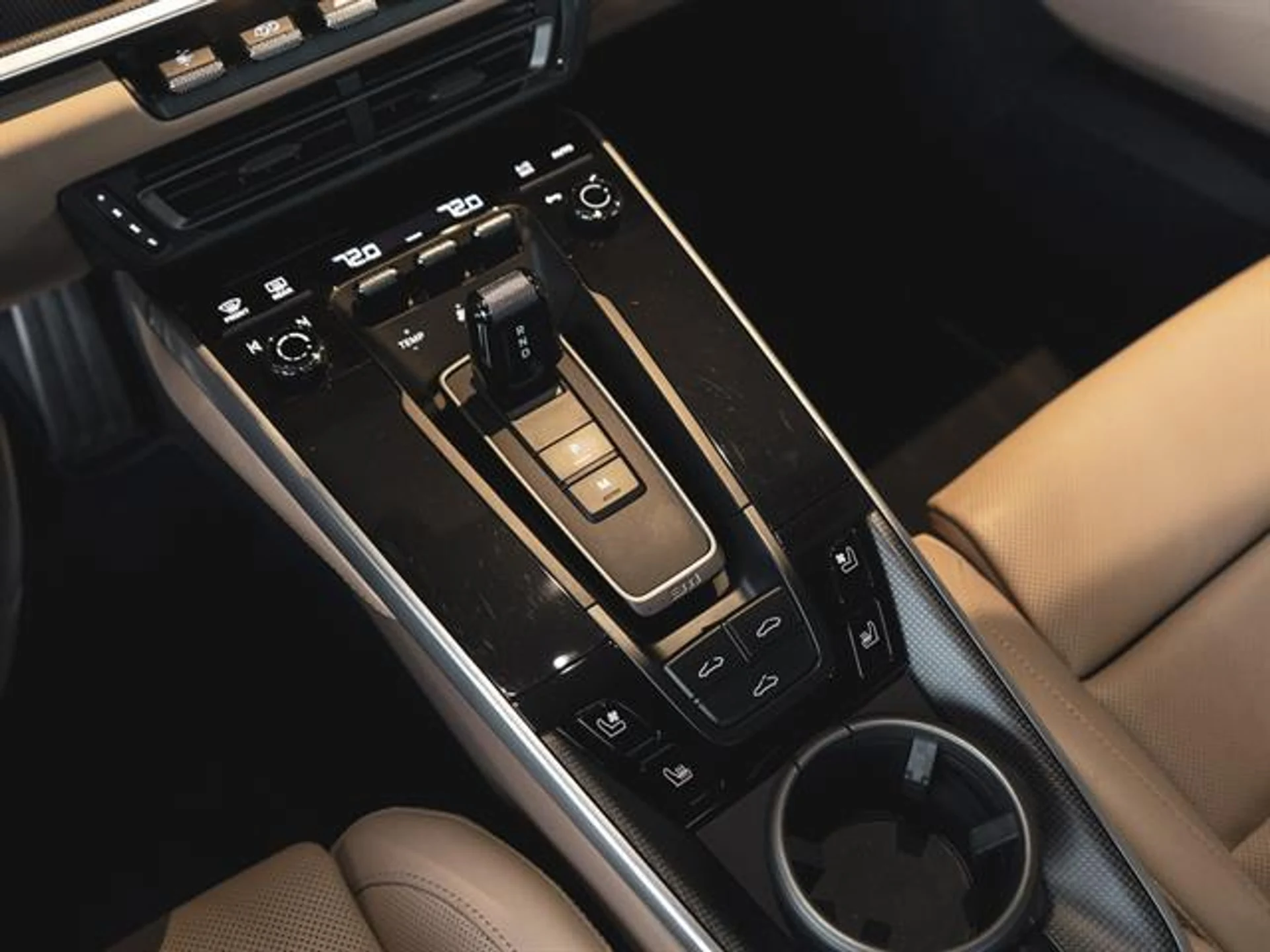 mph025_3917751863_r_Puj_92nx7_BC_6_Ts3u_E3_Uqbh_E8l_Q_a279401b39