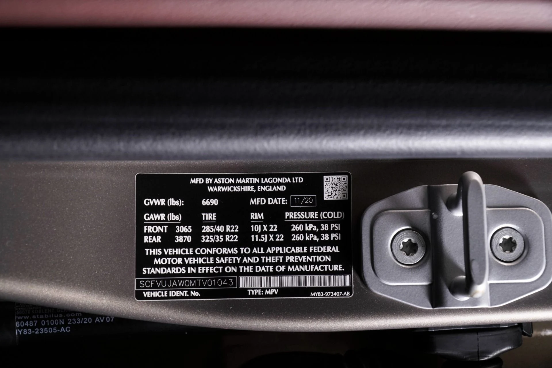 mph025_3920917531_Used_2021_Aston_Martin_DBX_Timeless_CPO_1767120477_13fb5f72b7