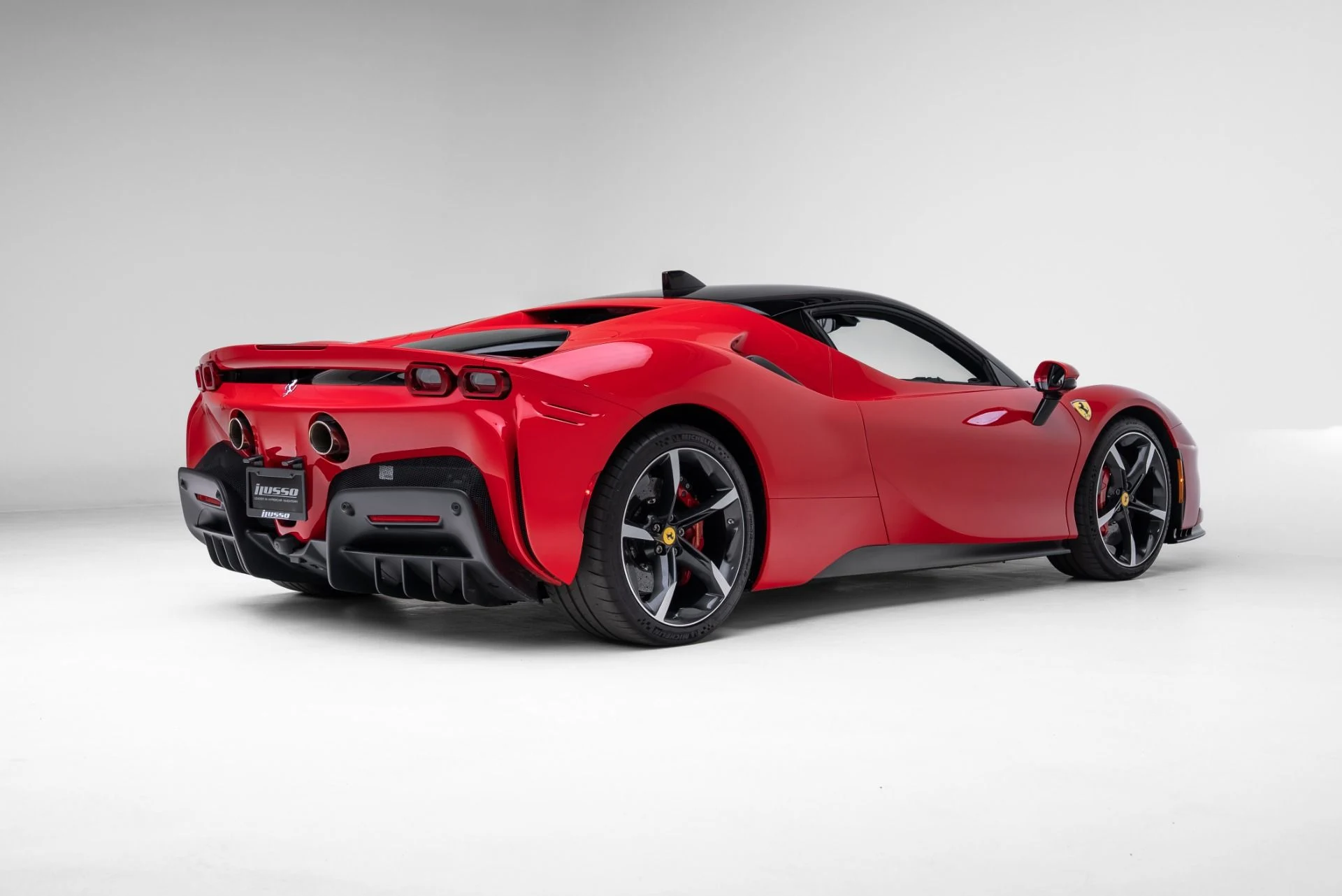 mph025_3929519902_Used_2023_Ferrari_SF_90_Stradale_1773856077_1c43a6ae07