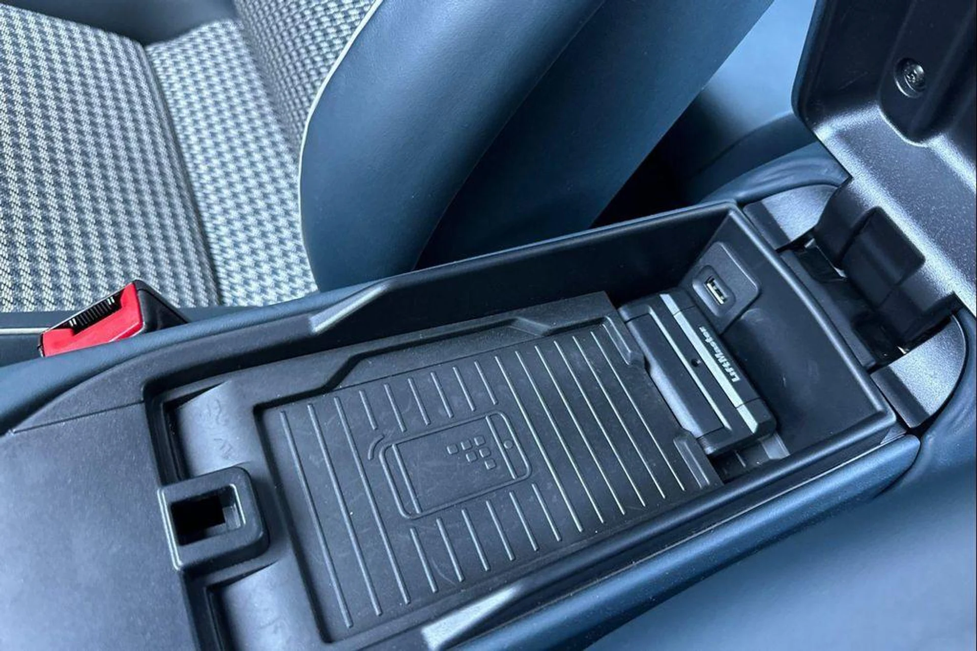 mph025_3945856575_Ue_Zv5a_C_Barq_PYZ_Eq_P_Ei_B_Ea_L0a4o_c9909b3482