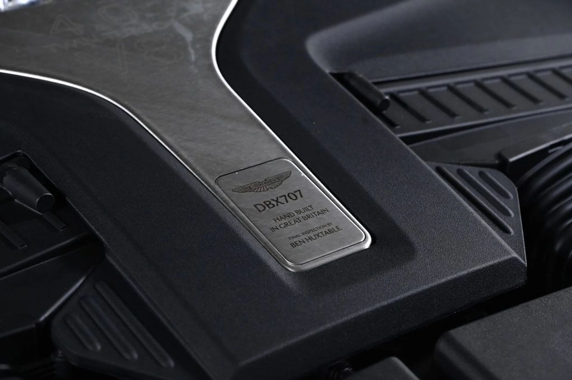 mph025_3964701908_new_2026_aston_martin_dbx_707awd_11350_22965888_25_1024_666ca91e0c