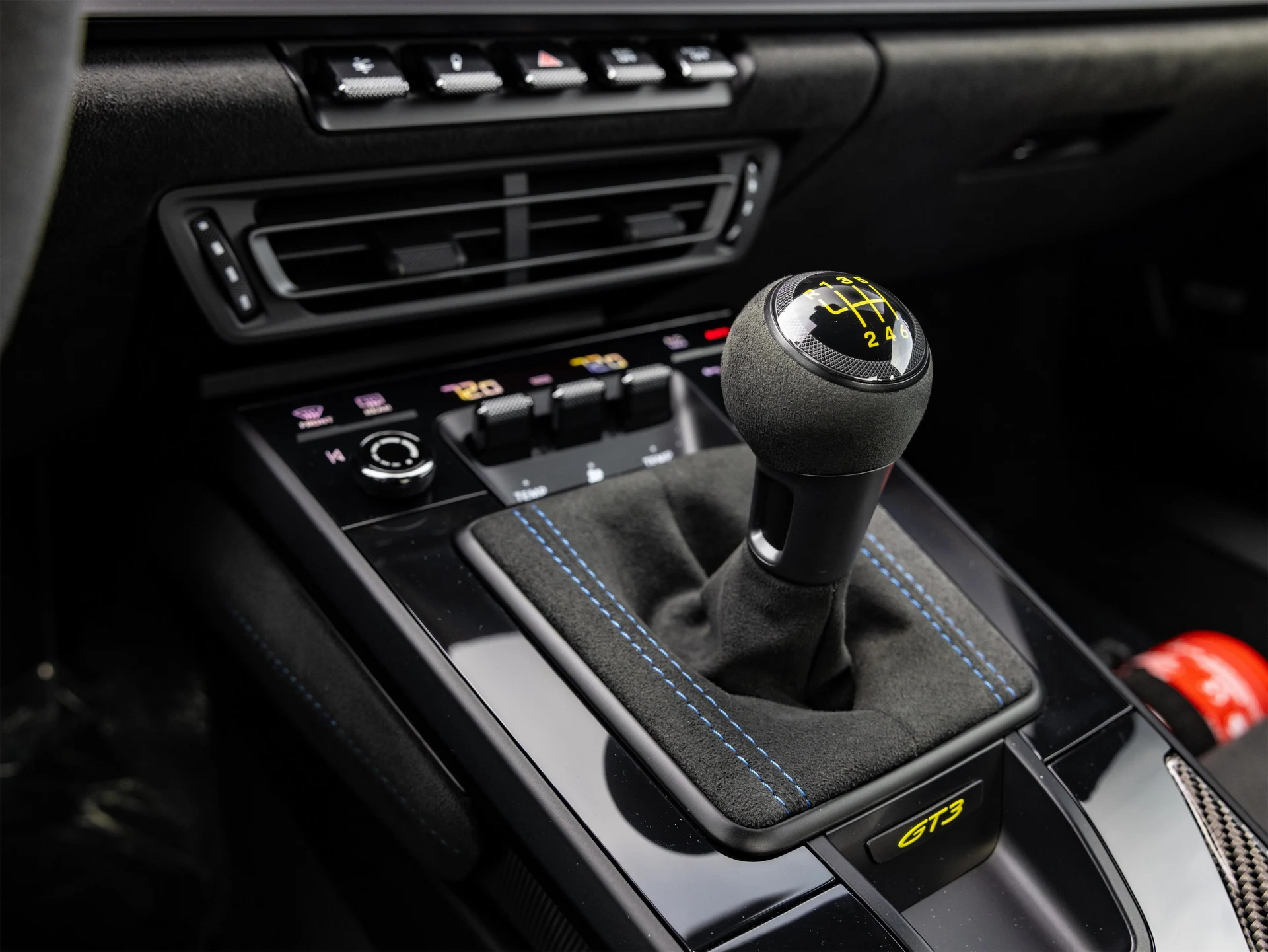 mph025_39654063_0c605305c0c329f26cd5054e1f2bac2e_aaa1a44a94