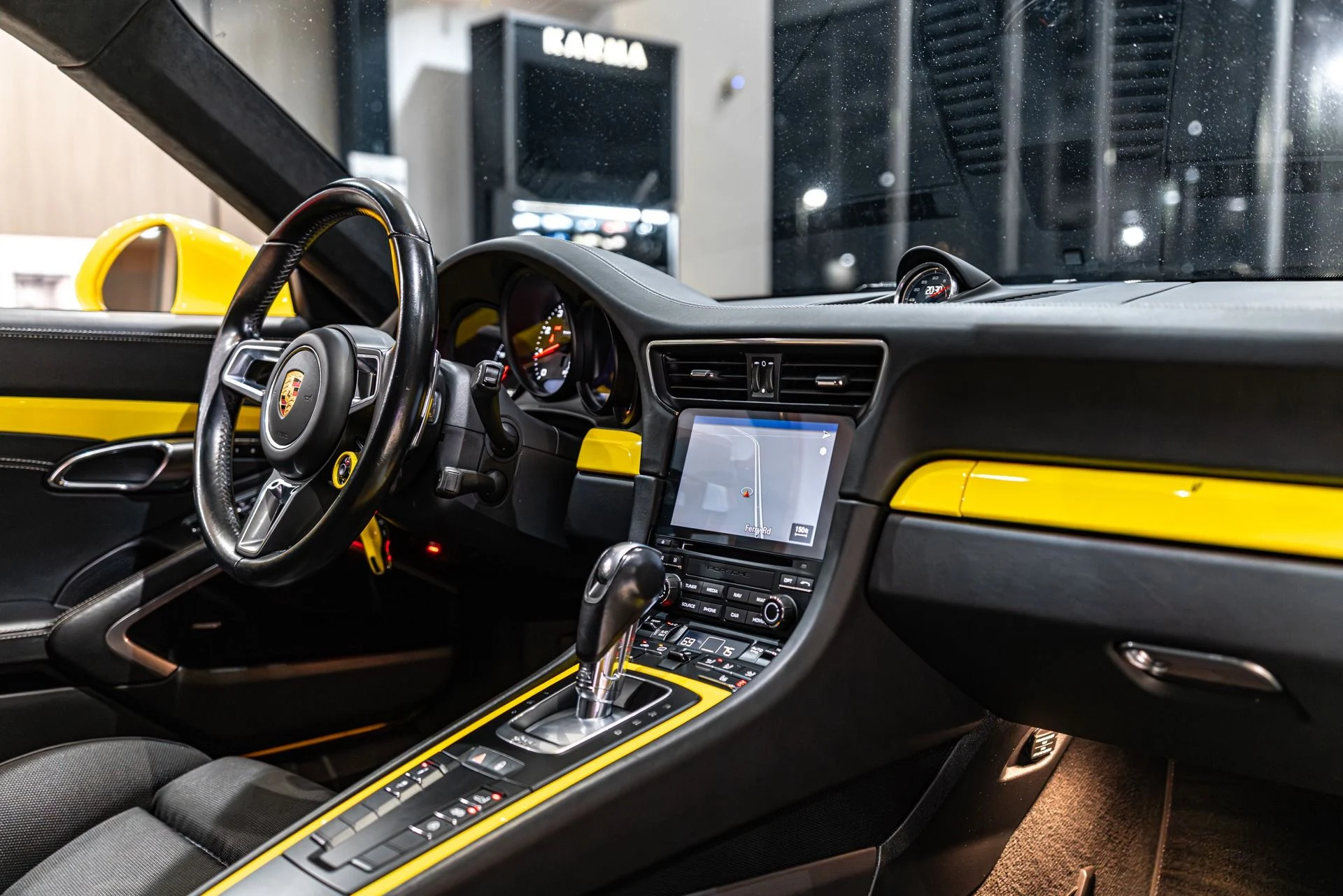 mph025_3971786404_13056_p26_l_10faf6d102