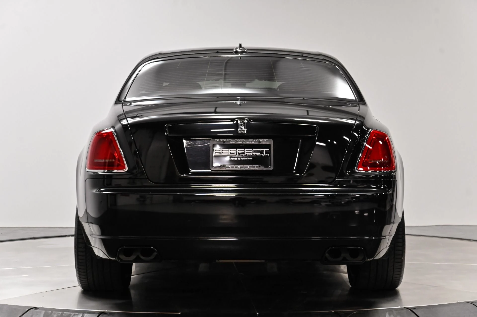 mph025_3974202810_Used_2017_Rolls_Royce_Ghost_Base_1792796263_63b2e1ecdc