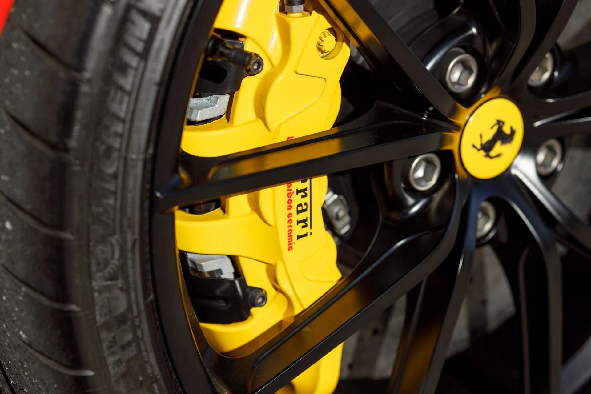 mph025_3977173069_Used_2020_Ferrari_488_Pista_1765914948_575ef5d019