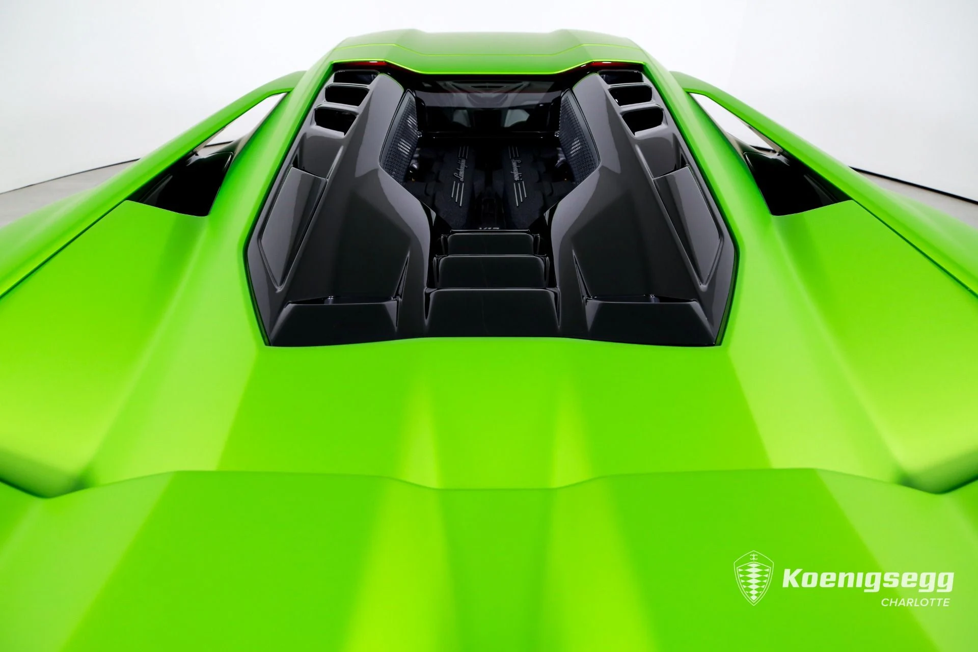 mph025_3978667370_Used_2024_Lamborghini_Revuelto_1774640458_46c81f697e