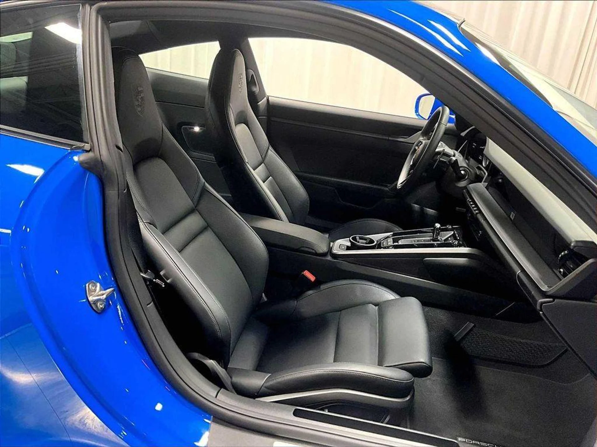 mph025_3981493030_g_UFAU_Cqe63q_R4t_Ppt_X0s_Iu_G_Hycw_78813964e1