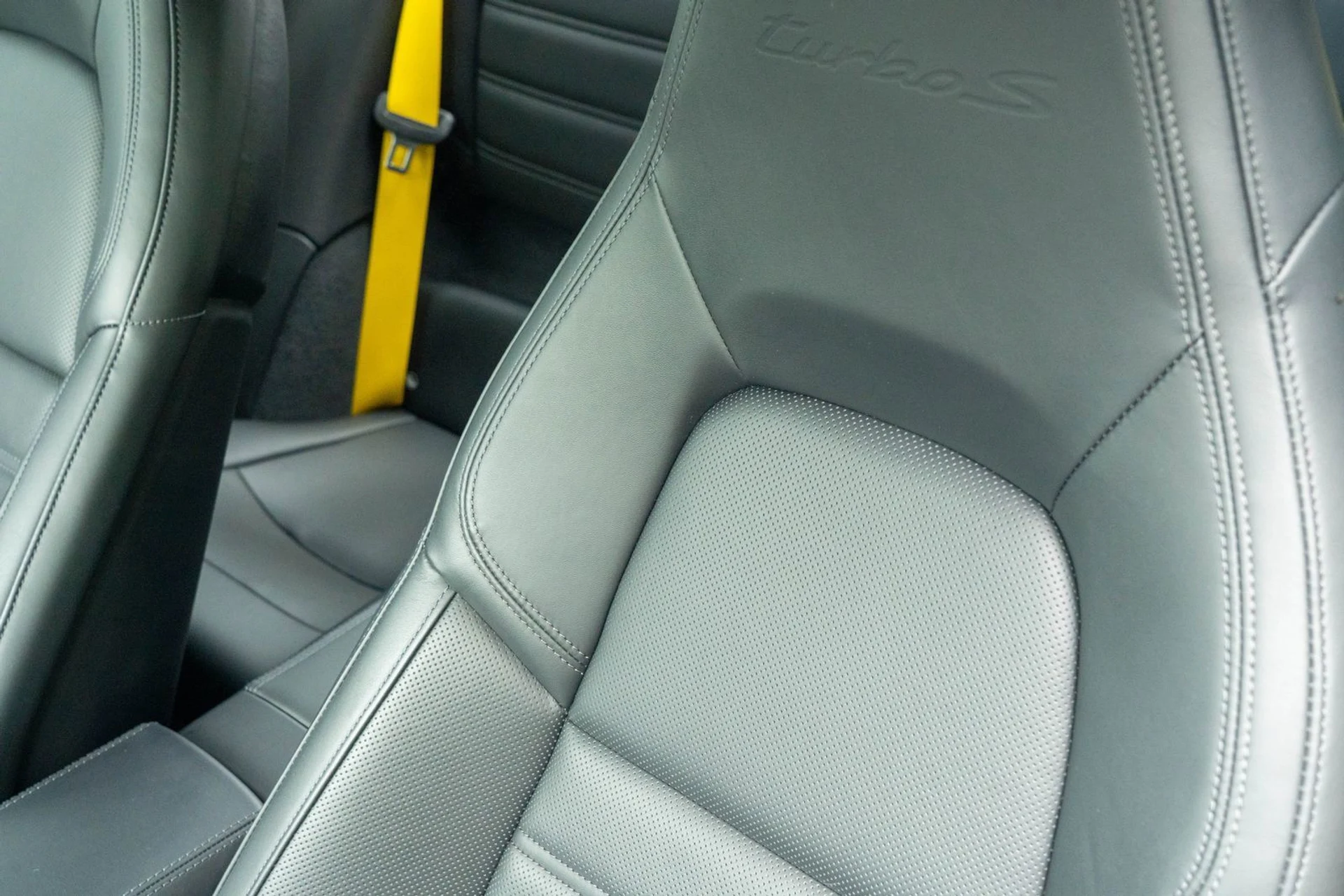 mph025_3989669217_37cf310a8ad9c00a05a225c090c277ff_2fb36bd2f9