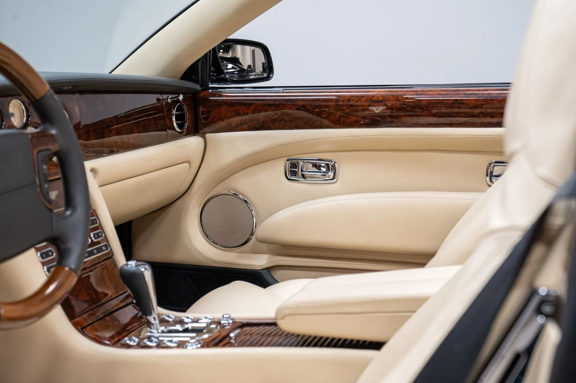 mph025_399338654_Used_2007_Bentley_Azure_1753214683_a02c966f29
