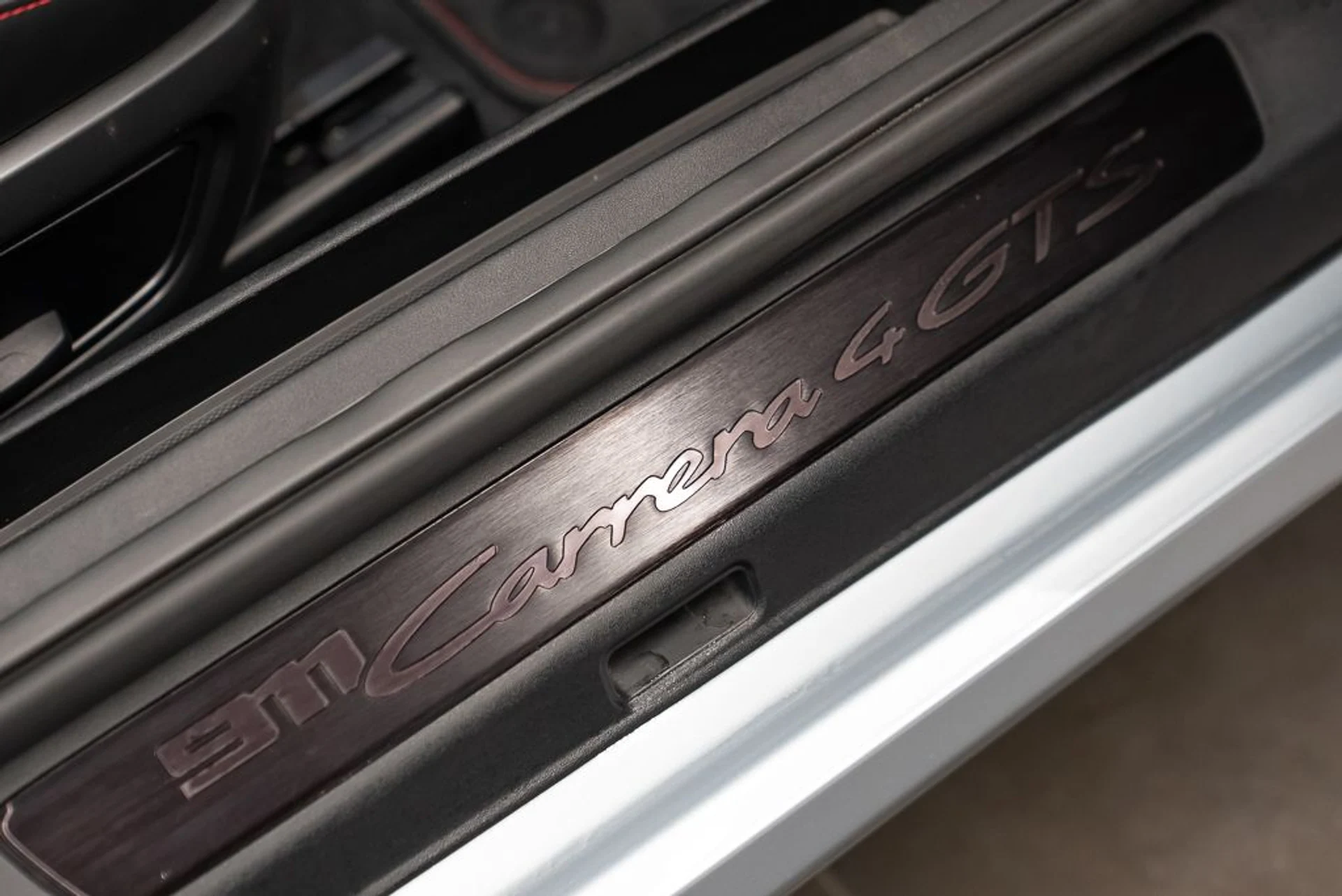 mph025_399441576_porsche_911_2022_6b8a6b883e