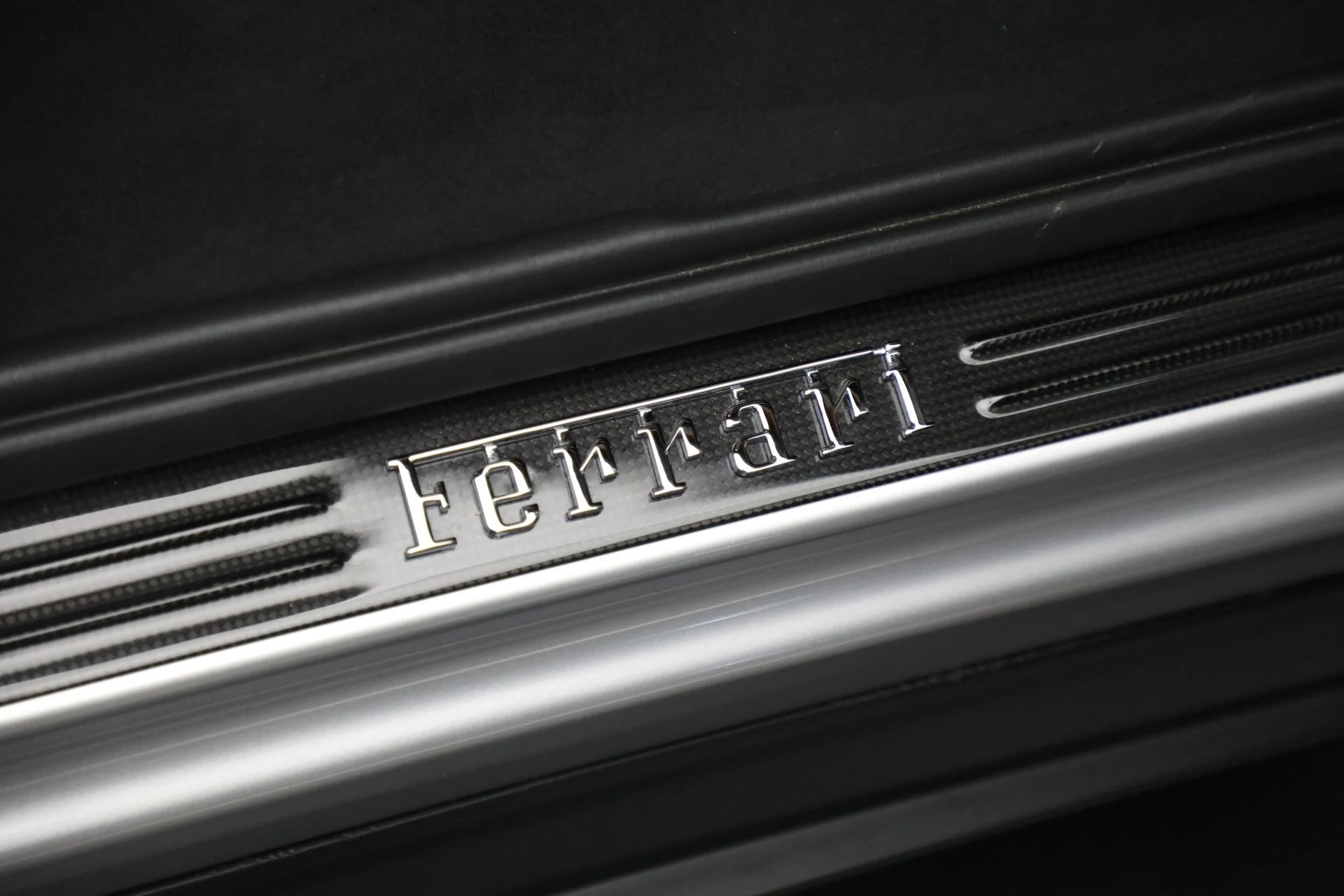 mph025_4001101631_Used_2024_Ferrari_Purosangue_ff0311666e