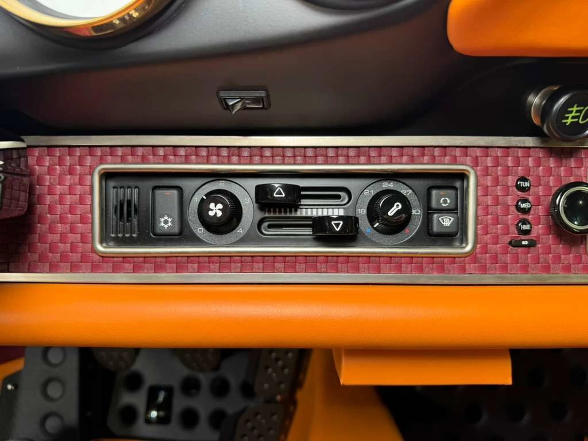 mph025_4009404093_11f1c2f01c272508a292a189e39c5fe7_ebc6f7780c