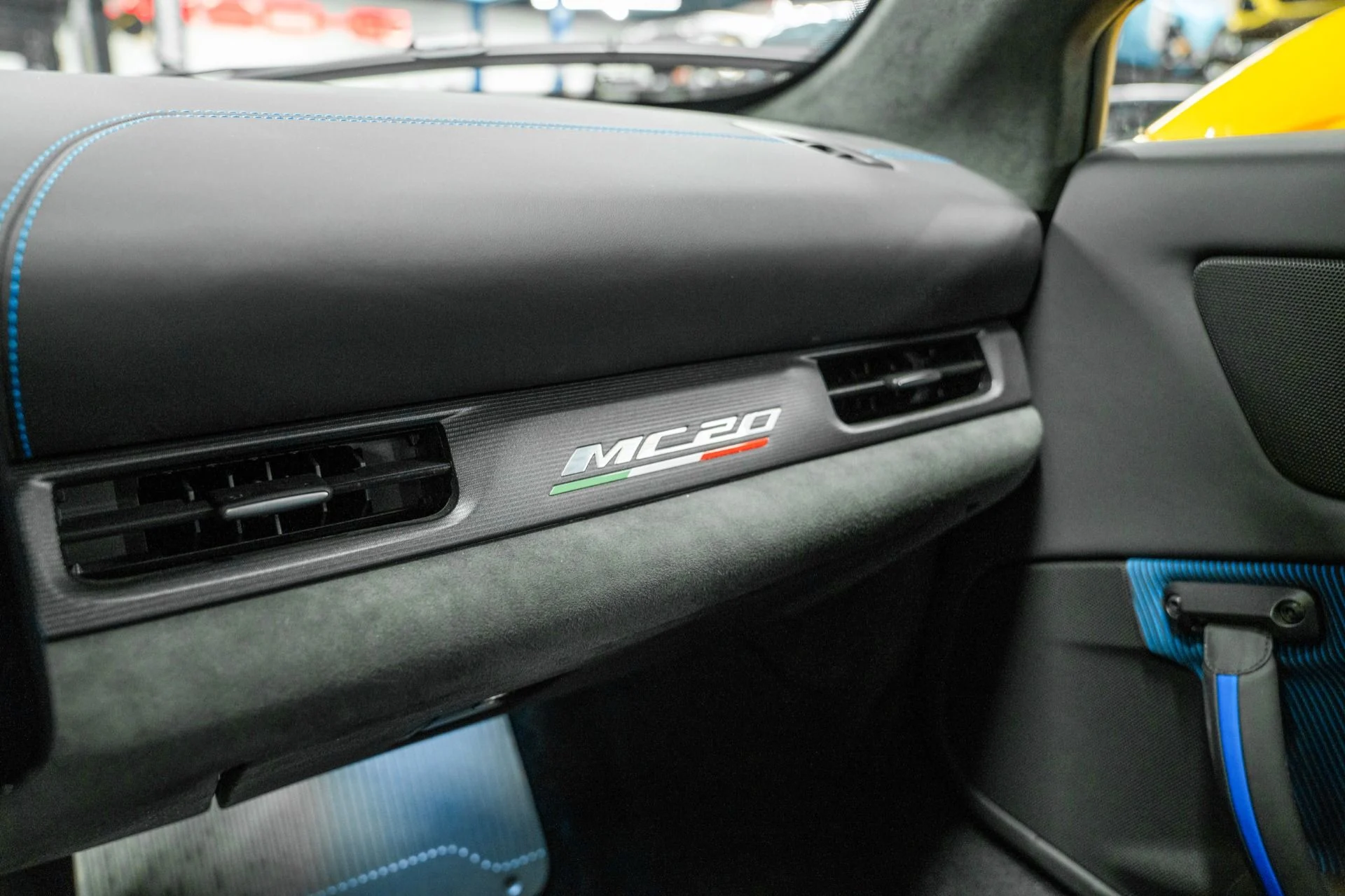 mph025_4014133564_Used_2023_Maserati_MC_20_Cielo_193_Miles_Fuoriserie_Color_Interior_Carbon_Fiber_Package_1770741593_1de1f86e05