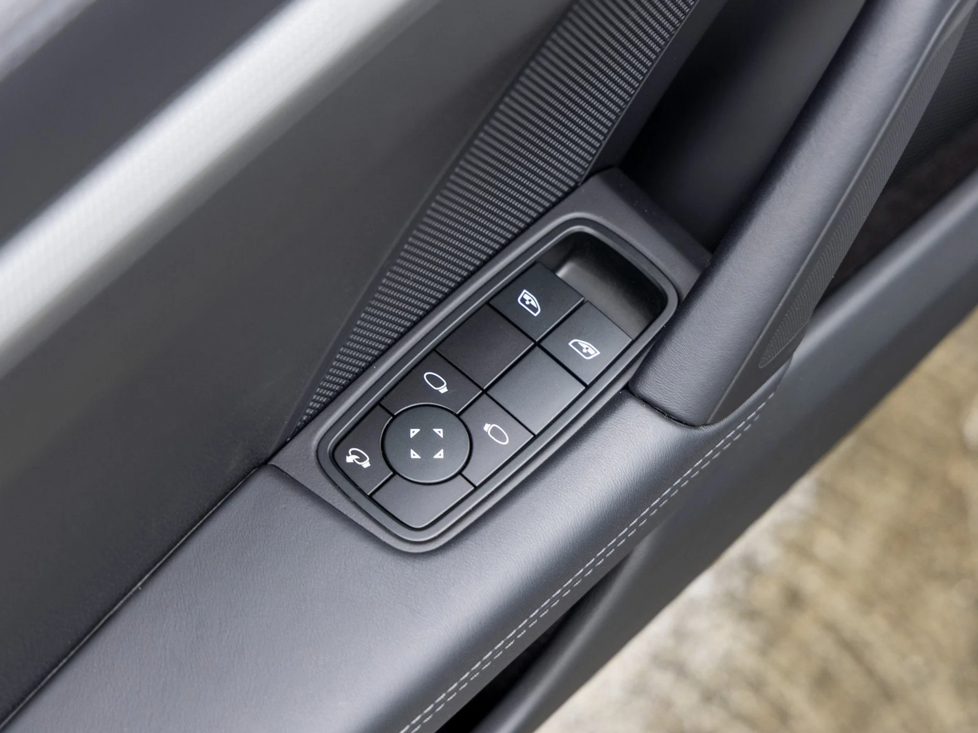 mph025_4015201373_26_e881f16bfb