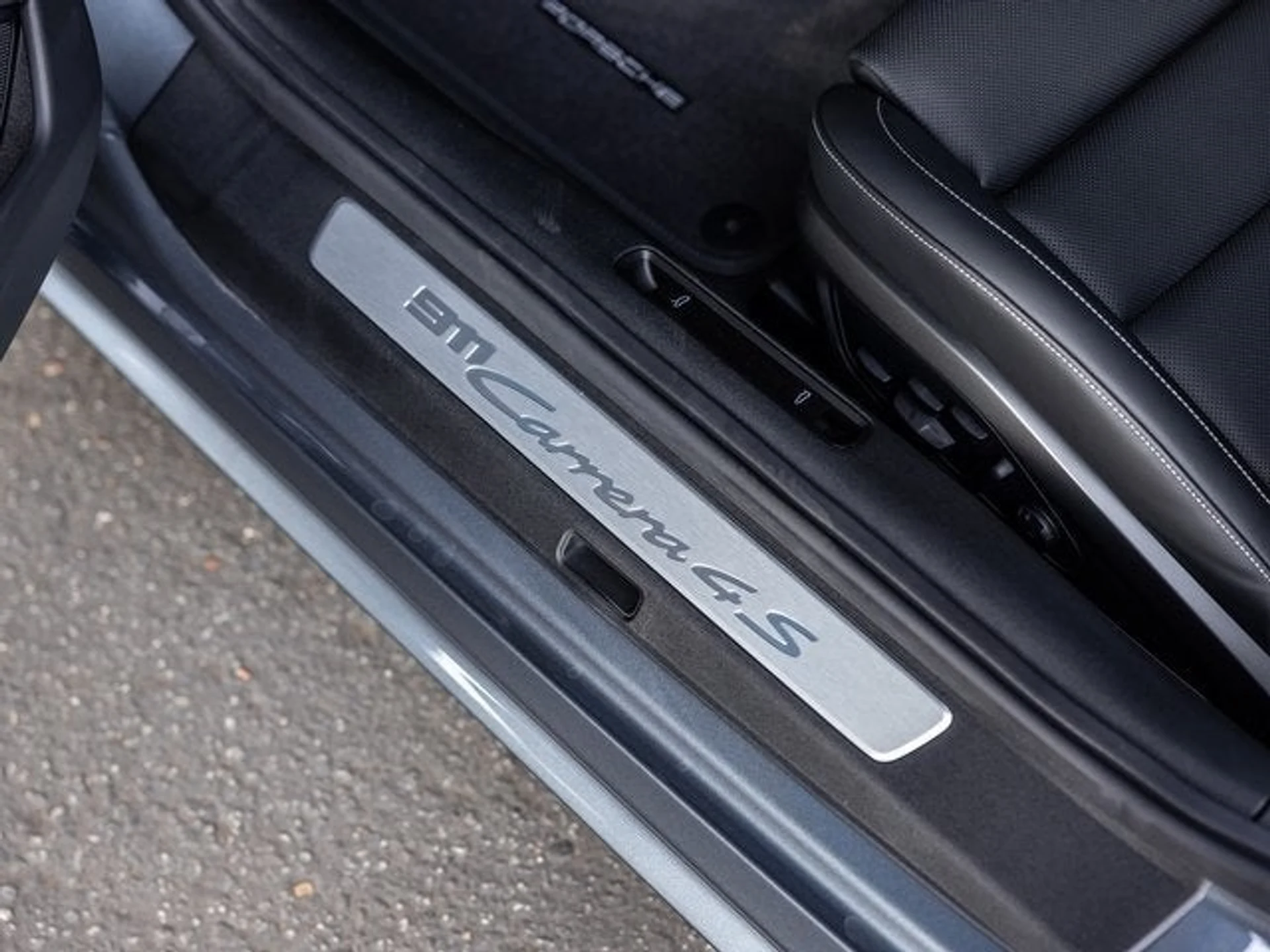 mph025_401685177_26_861de97553