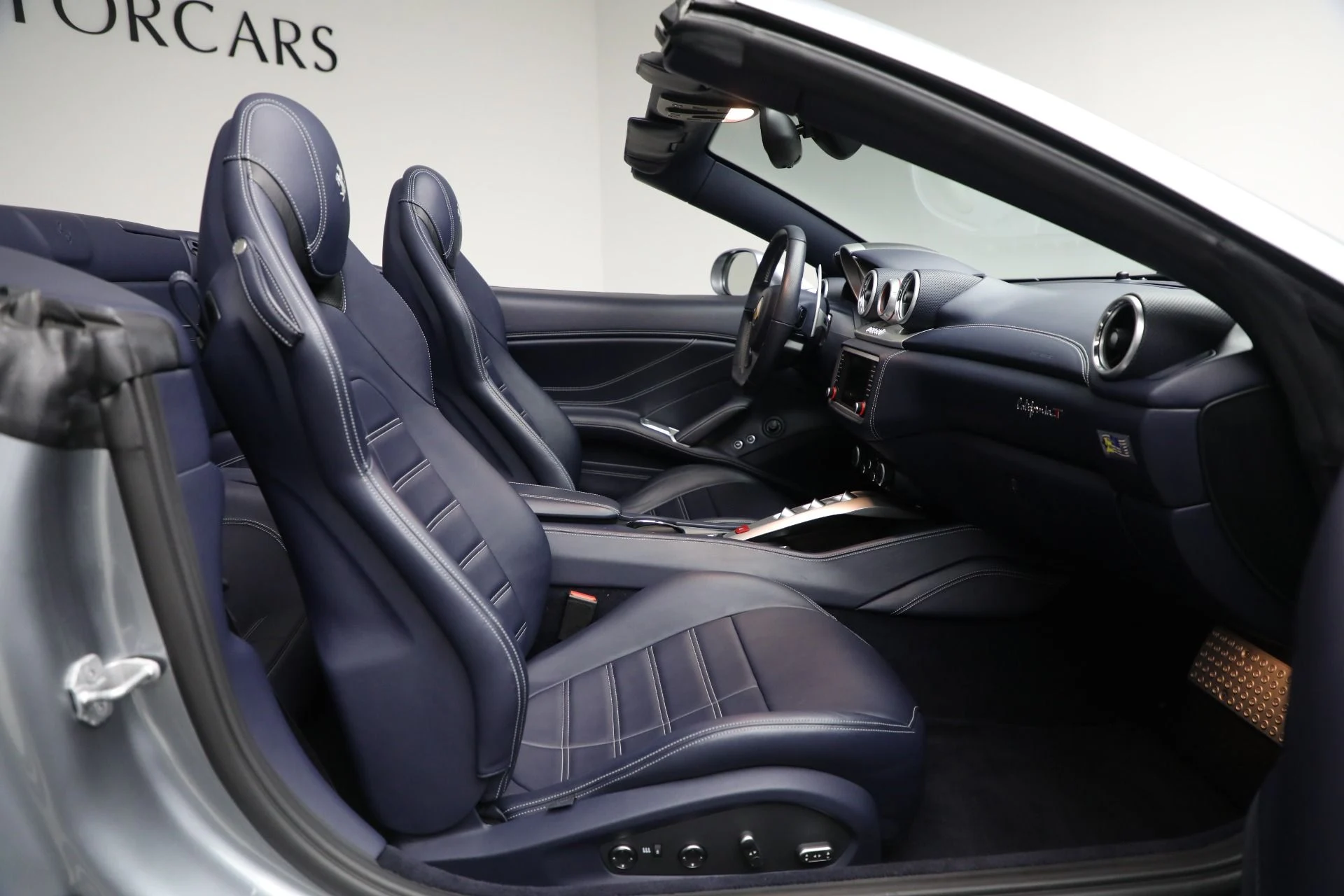 mph025_402400652_Used_2015_Ferrari_California_T_3c28060c80