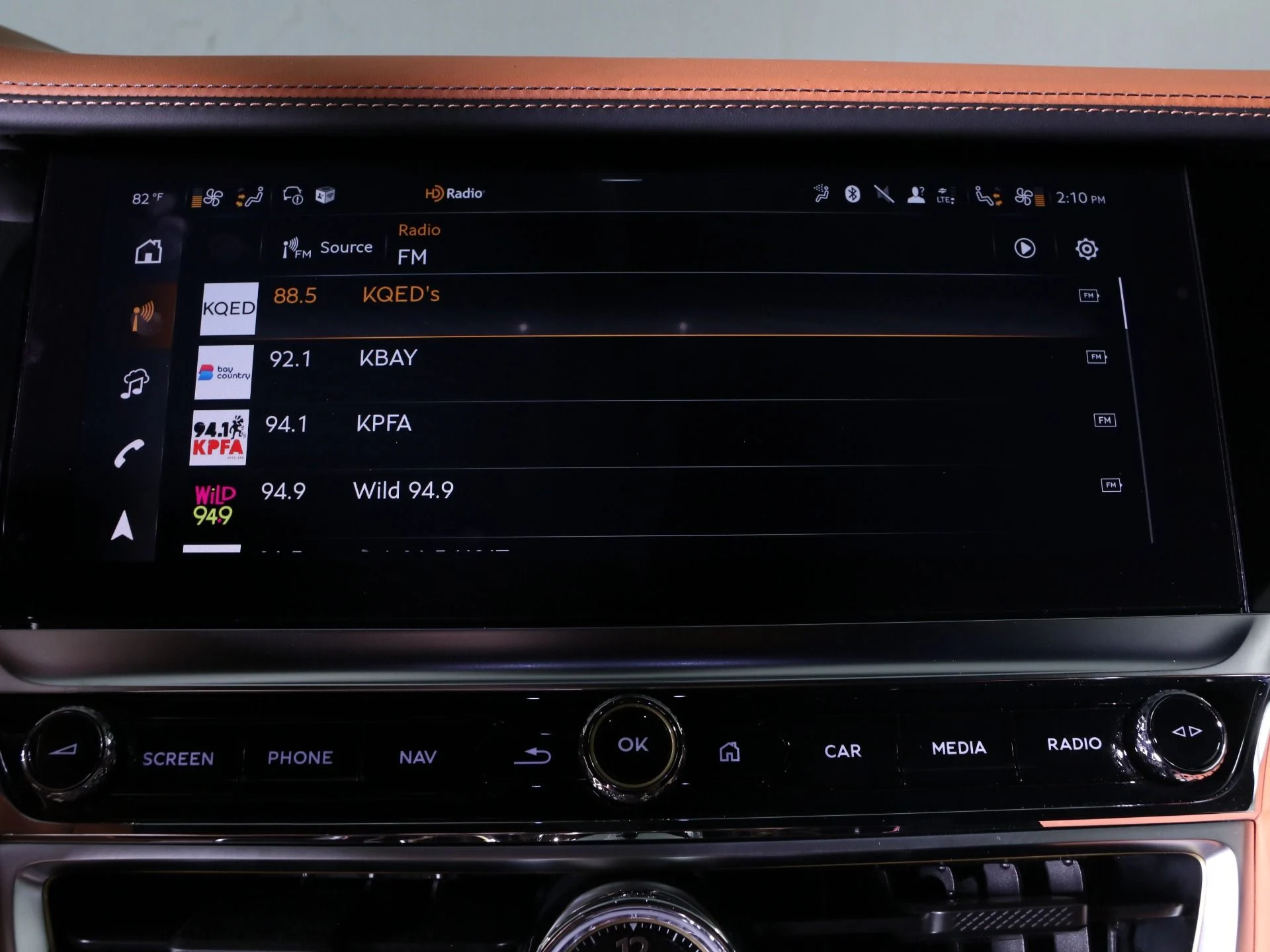 mph025_4027234112_New_2025_Bentley_Flying_Spur_Speed_1756801667_7db39702bc